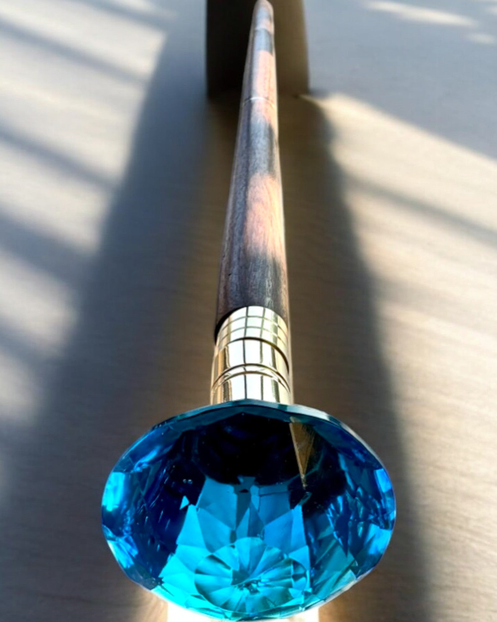 Walking cane "Diamond in bronze" - Wooden Handcrafted, engraving available