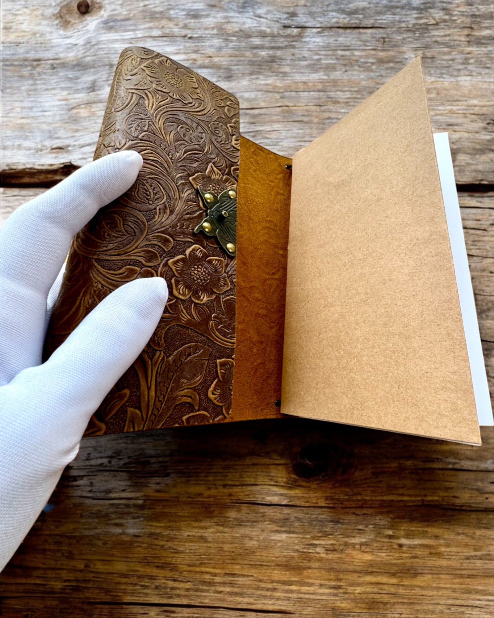 Luxury Retro Notebook with Leather Cover - "Vintage Elegance", 480 pages, customizable with engraving