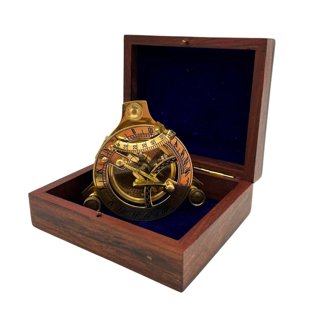Brass Dollond Compass in Wooden Box with Sundial Function - Perfect Gift with Engraving Option - Antique Style, Dimensions 7.5 x 7.5 x 3 cm