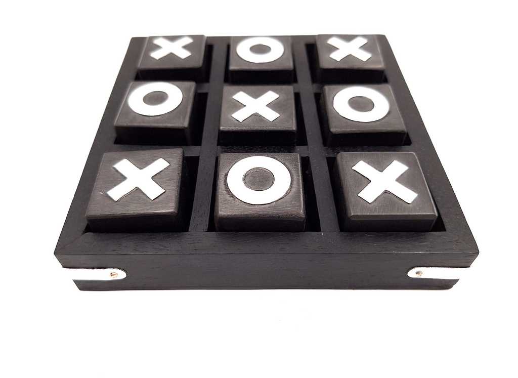 Game - Tic-Tac-Toe - 13 x 13 cm - G1078