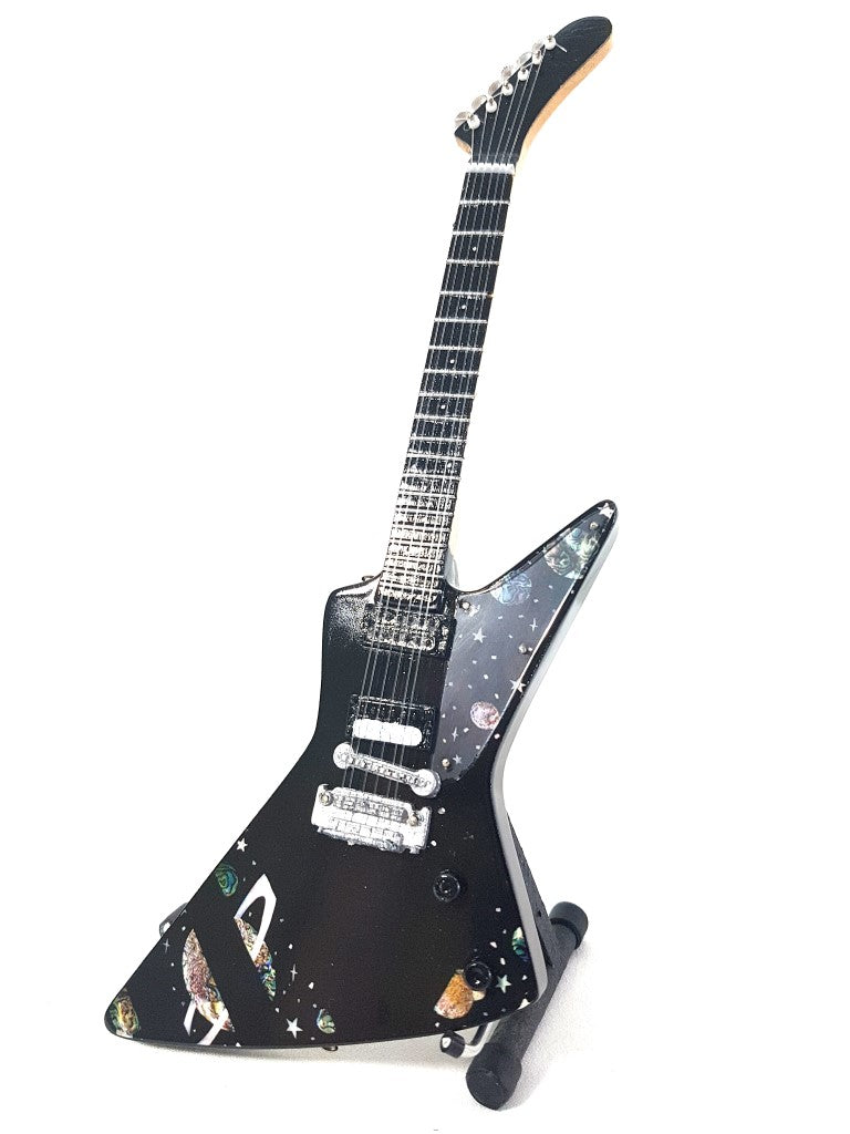Mini guitar in the style of Scorpions Matthias Jabs MGT-7818