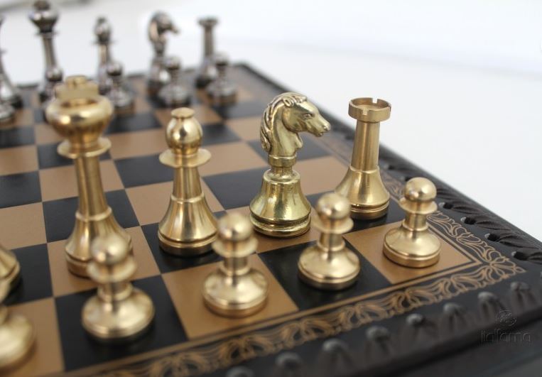 Exclusive Brass Italfama Chess Set 28x28 cm – N001
