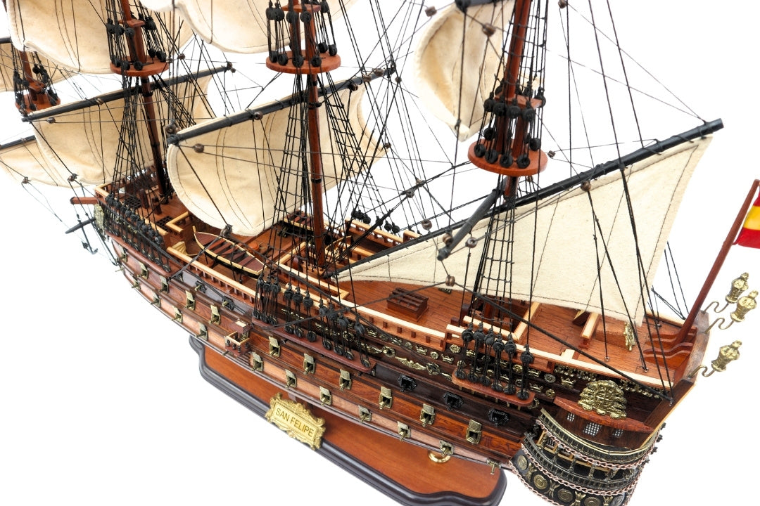 San Felipe sailing ship model 80cm, with the option of personalization by engraving