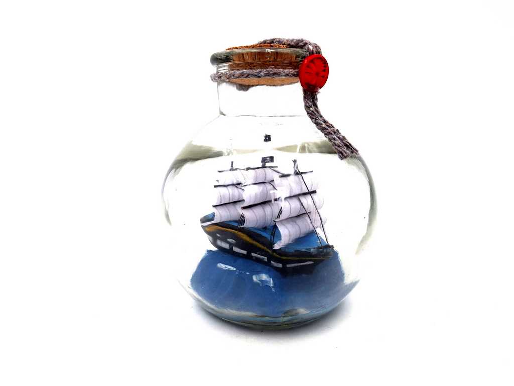 Rafandynka Sailing Ship – Ship in a Bottle - MA2004