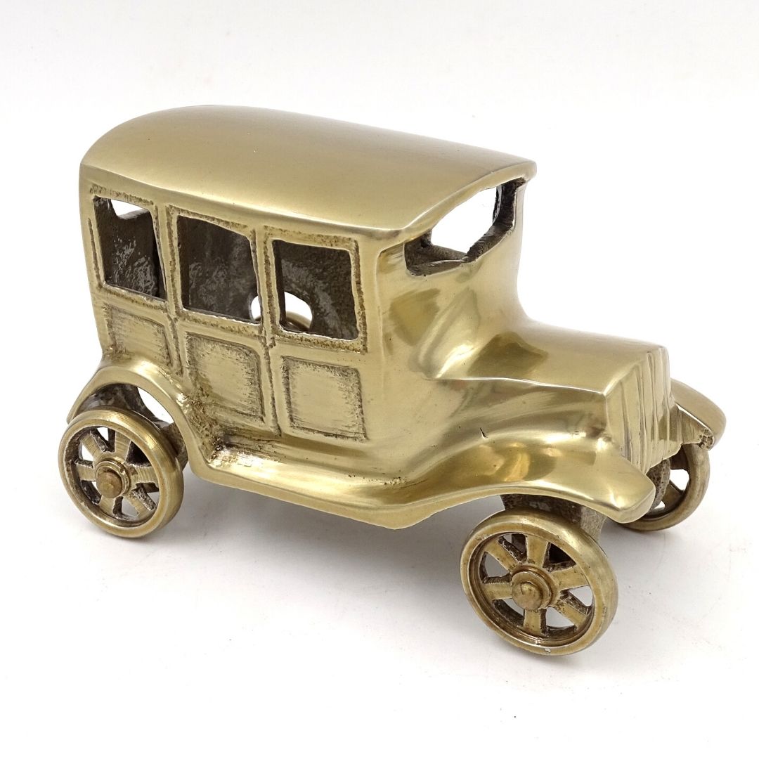 Retro Car Metal Model – N796