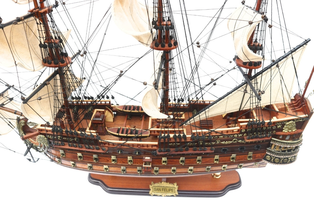 San Felipe sailing ship model 80cm, with the option of personalization by engraving