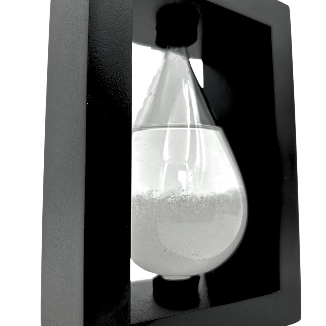 FitzRoy Storm Barometer in a Wooden Frame - Teardrop Storm Glass – BAW1