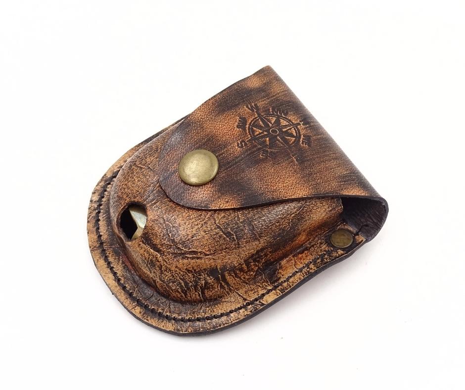 Lockable Compass with Chain in a Leather Case C-64
