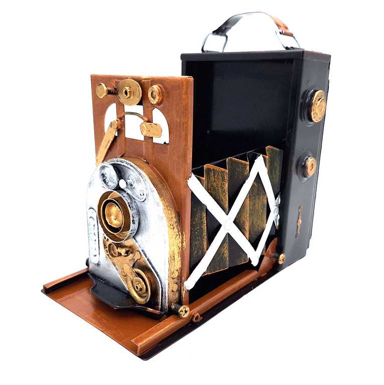 Retro Camera - Gift for a Photographer or Filmmaker – A144