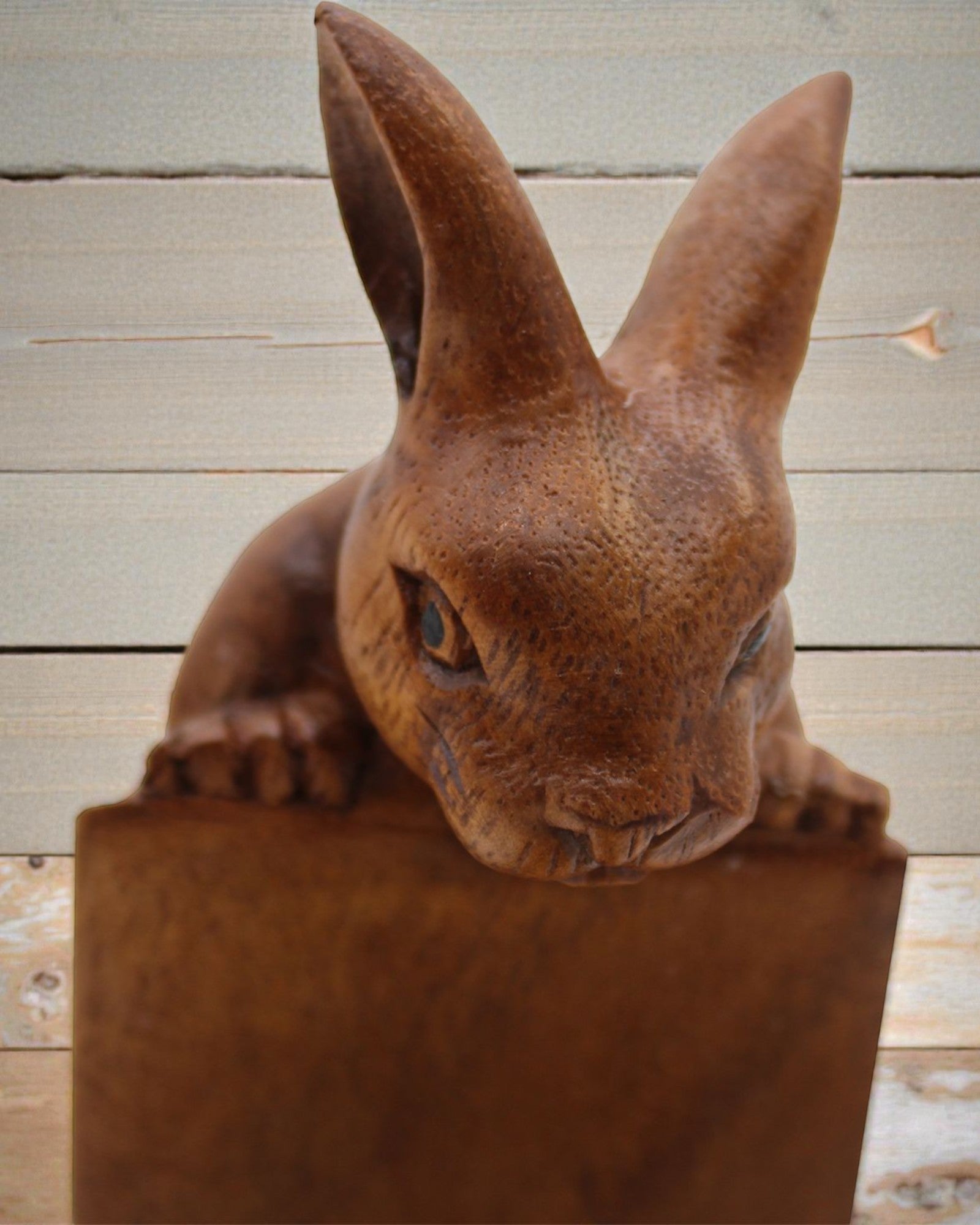 Sommelier’s Rabbit – Hand-Carved Balancing Wooden Bottle Stand Made of Suar Wood