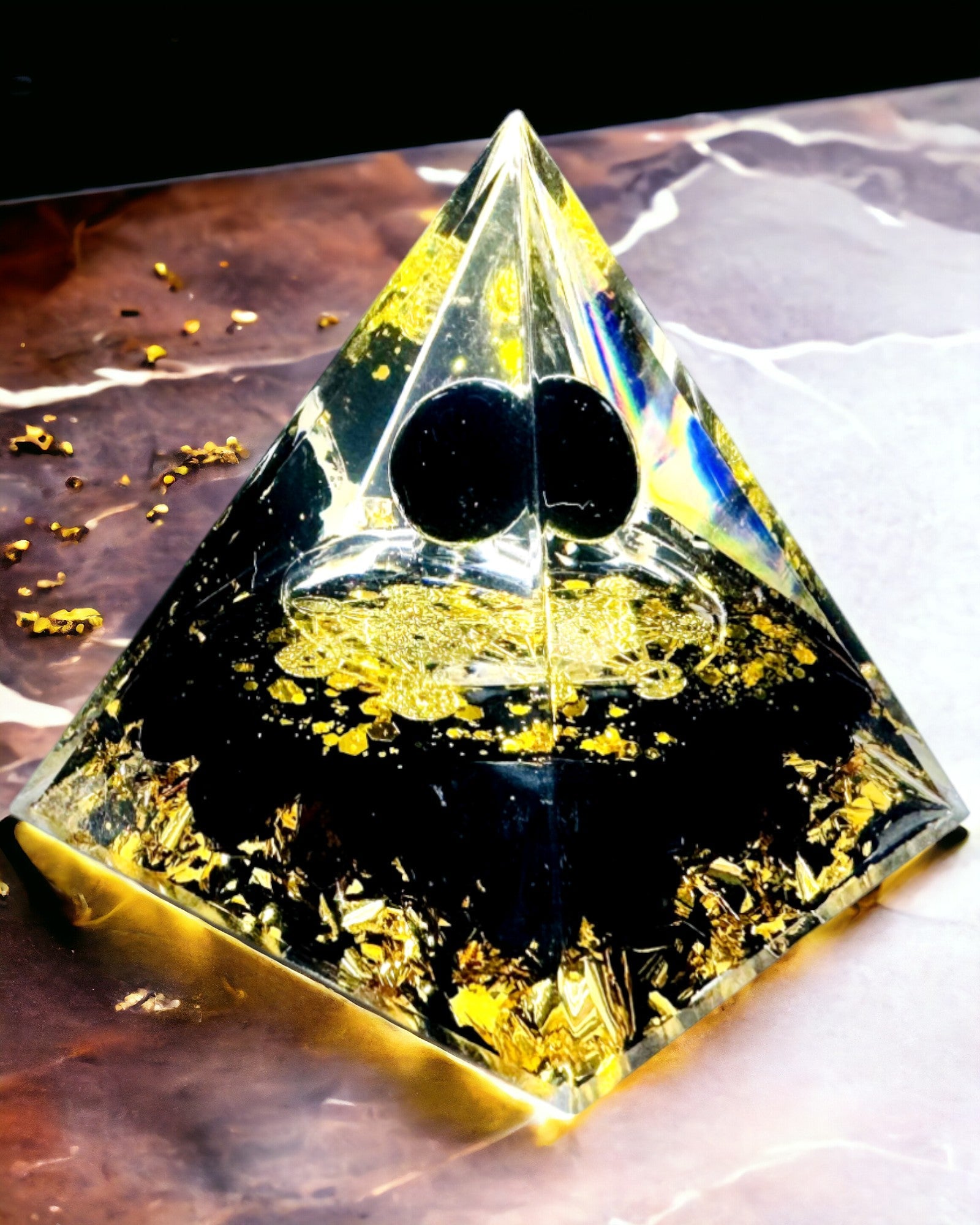 Amethyst Crystal Pyramid - Brings Positive Energy and Supports Meditation. Color gold - black
