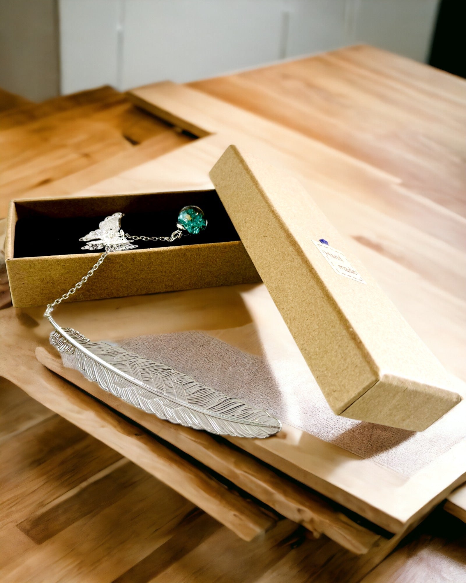 Creative Retro Style Bookmark with Feather and Butterfly Motif – Elegant Promotional Gift, Silver/Blue Color