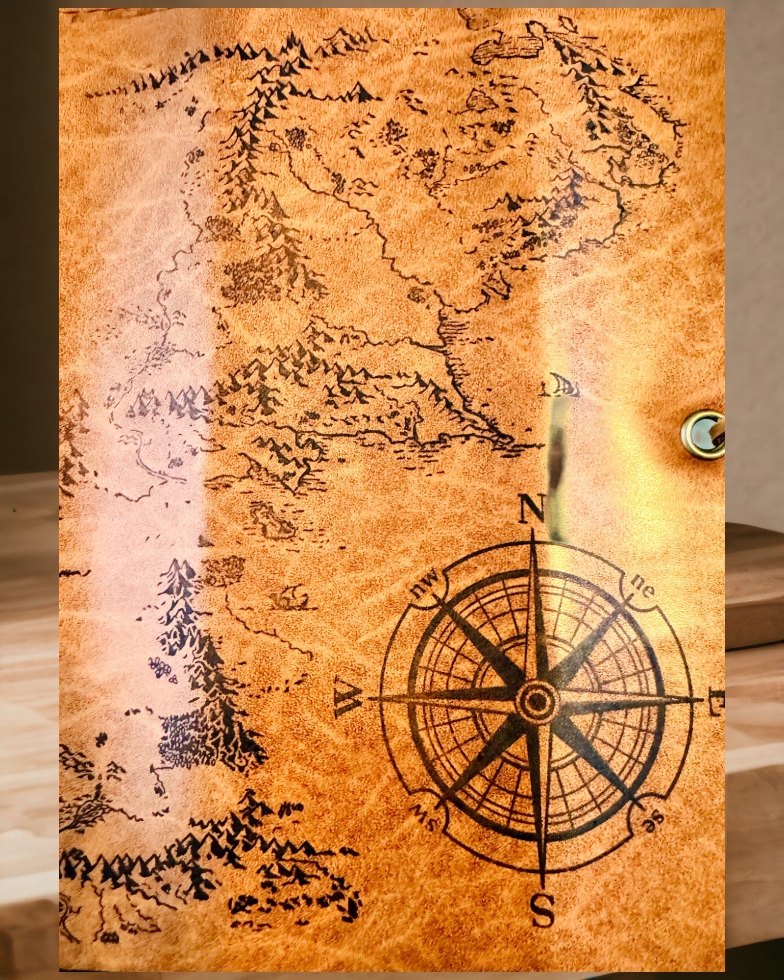 Retro Dark Brown Leather Pencil Case with Treasure Map Motif - Elegant Bag for Storing Writing Treasures