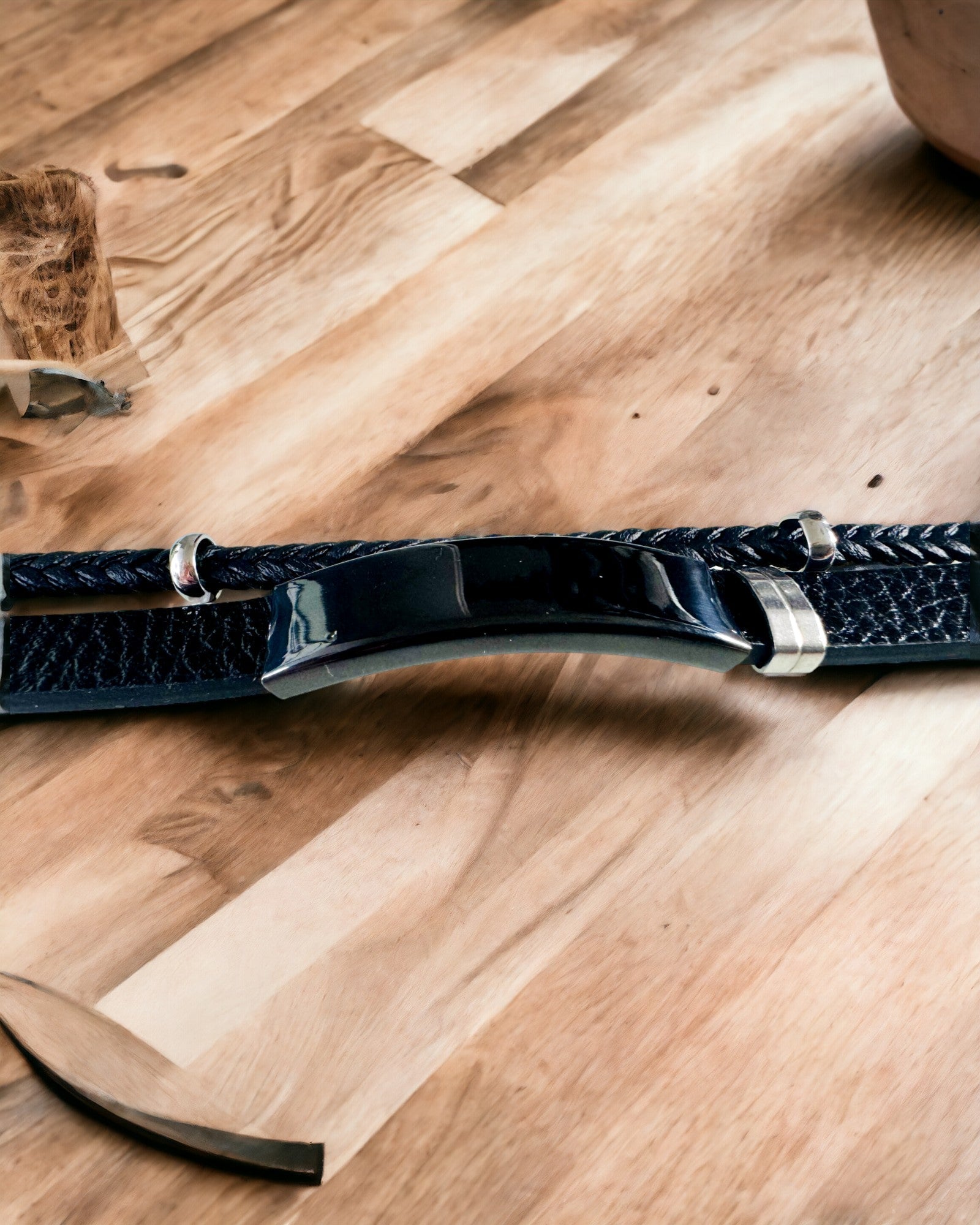 Men's Bracelet with PU Leather and Stainless Steel with Engraving Option – Available in Two Color Variants