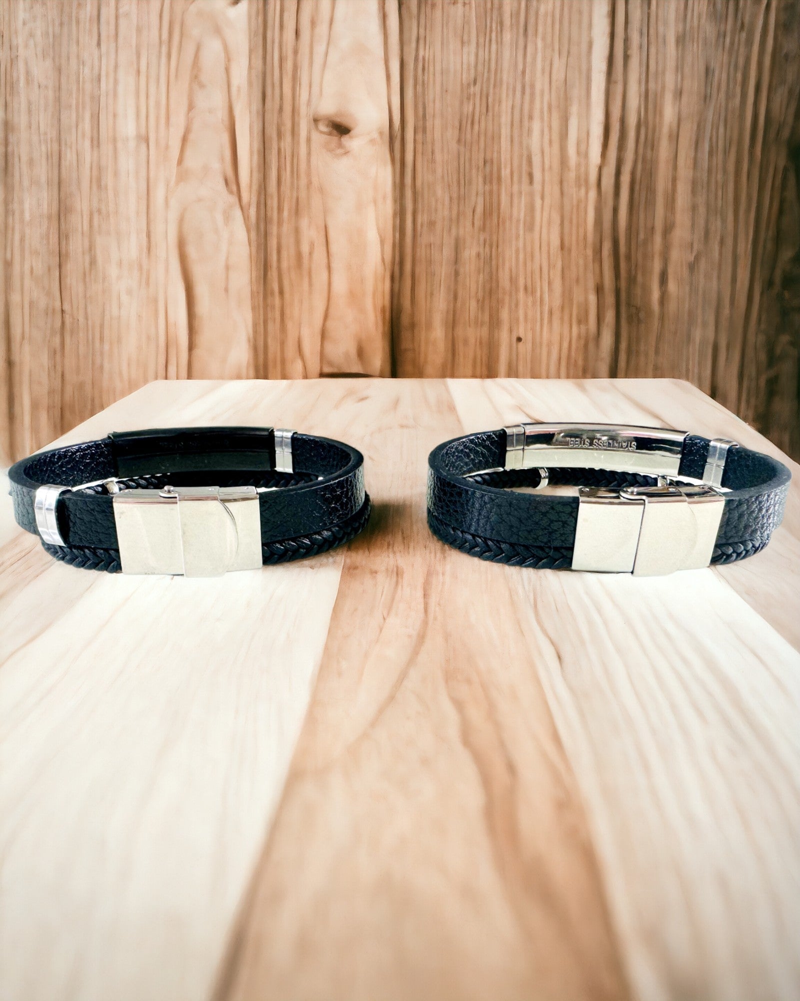 Men's Bracelet with PU Leather and Stainless Steel with Engraving Option – Available in Two Color Variants