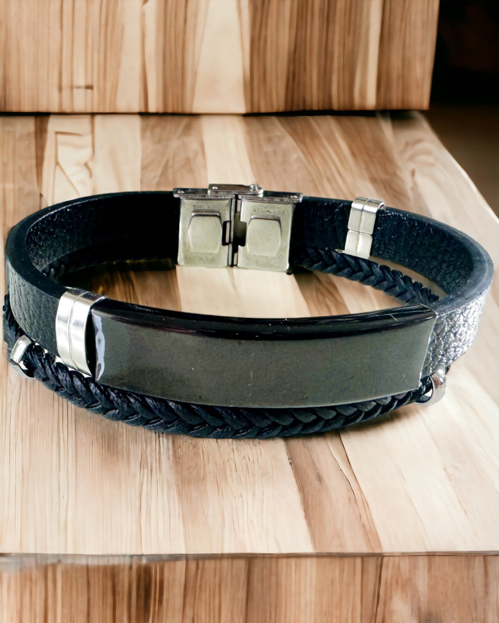 Men's Bracelet with PU Leather and Stainless Steel with Engraving Option – Available in Two Color Variants