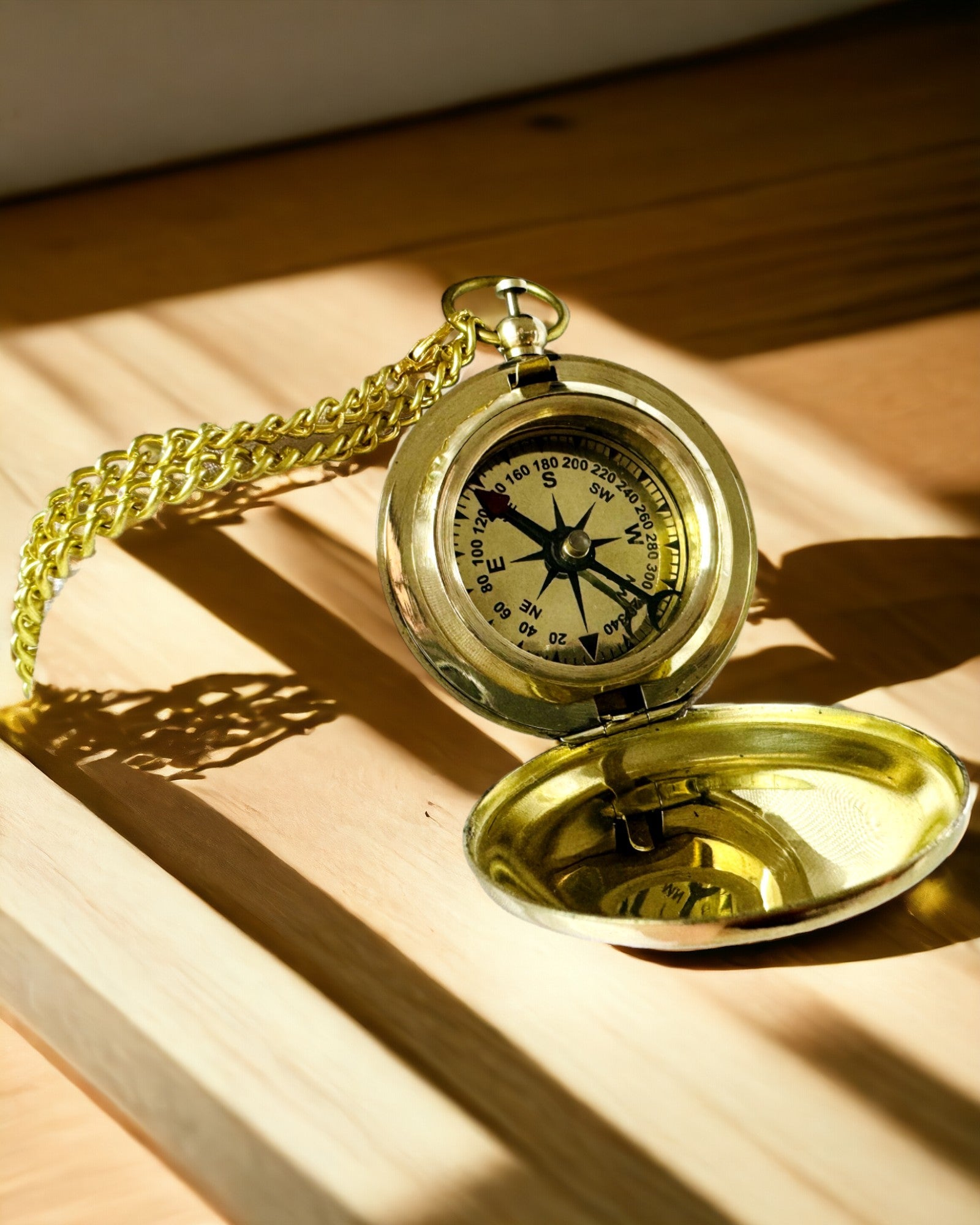 Golden Color Adventure Compass – Elegant Discovery Navigator