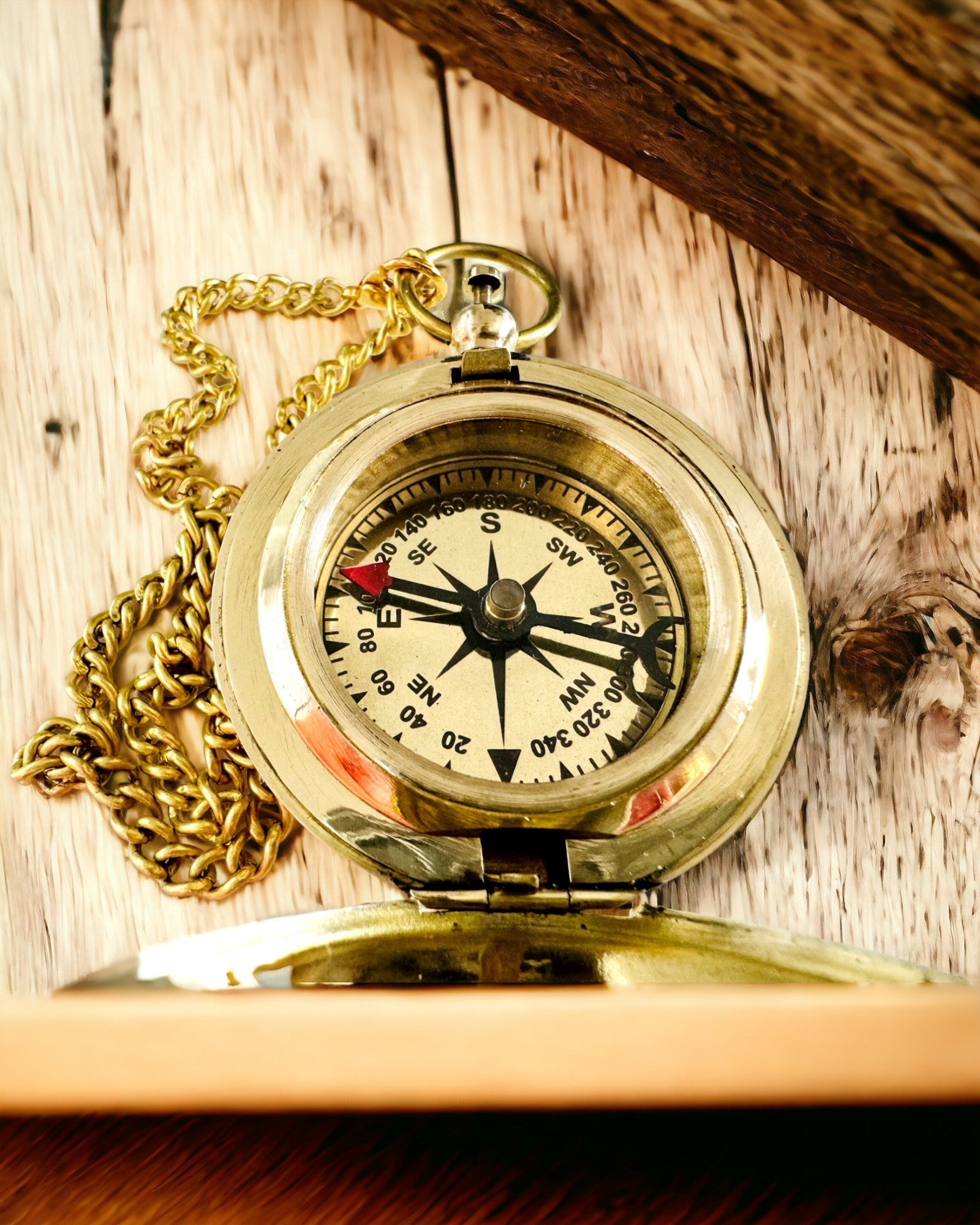 Golden Color Adventure Compass – Elegant Discovery Navigator