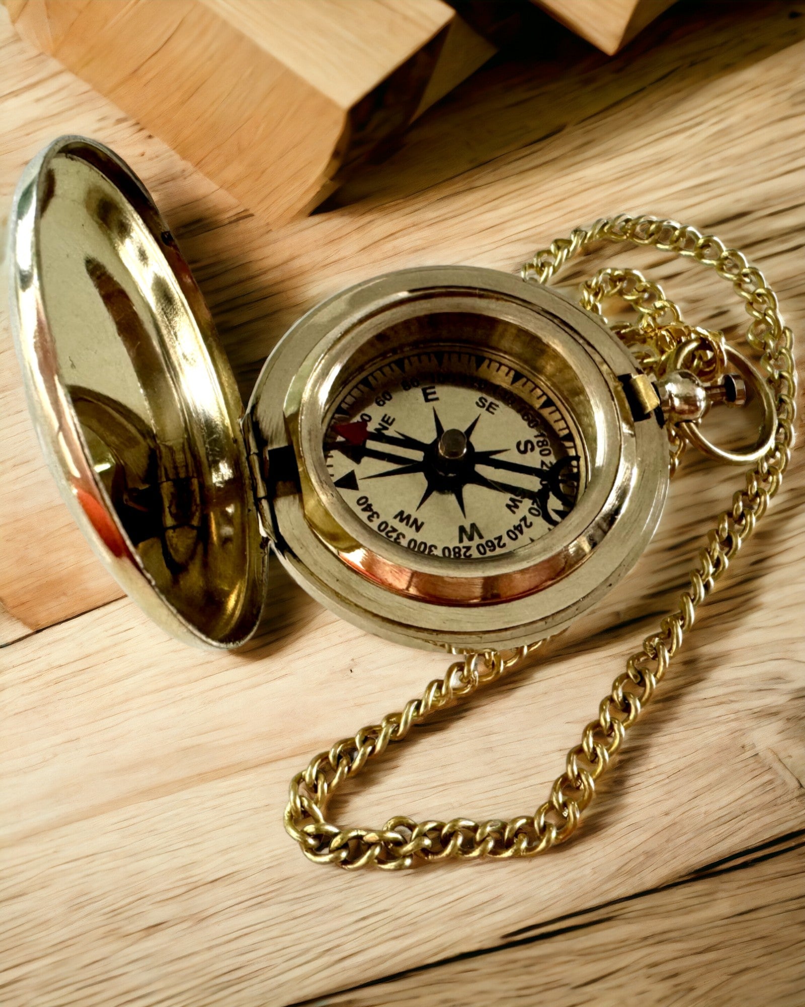Golden Color Adventure Compass – Elegant Discovery Navigator