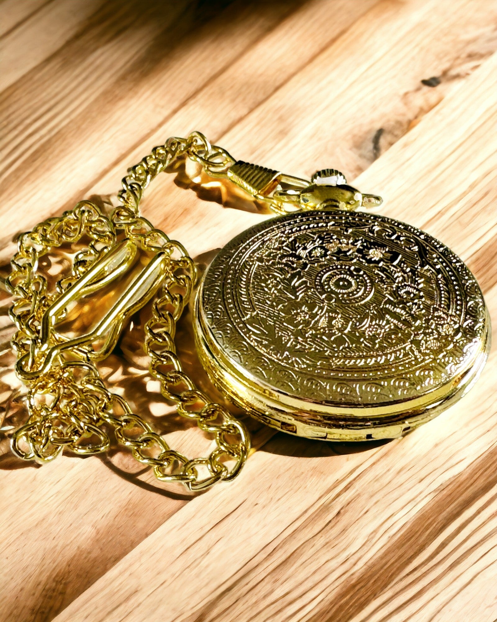 Golden Color Pocket Watch in Retro Style with Engraving Option