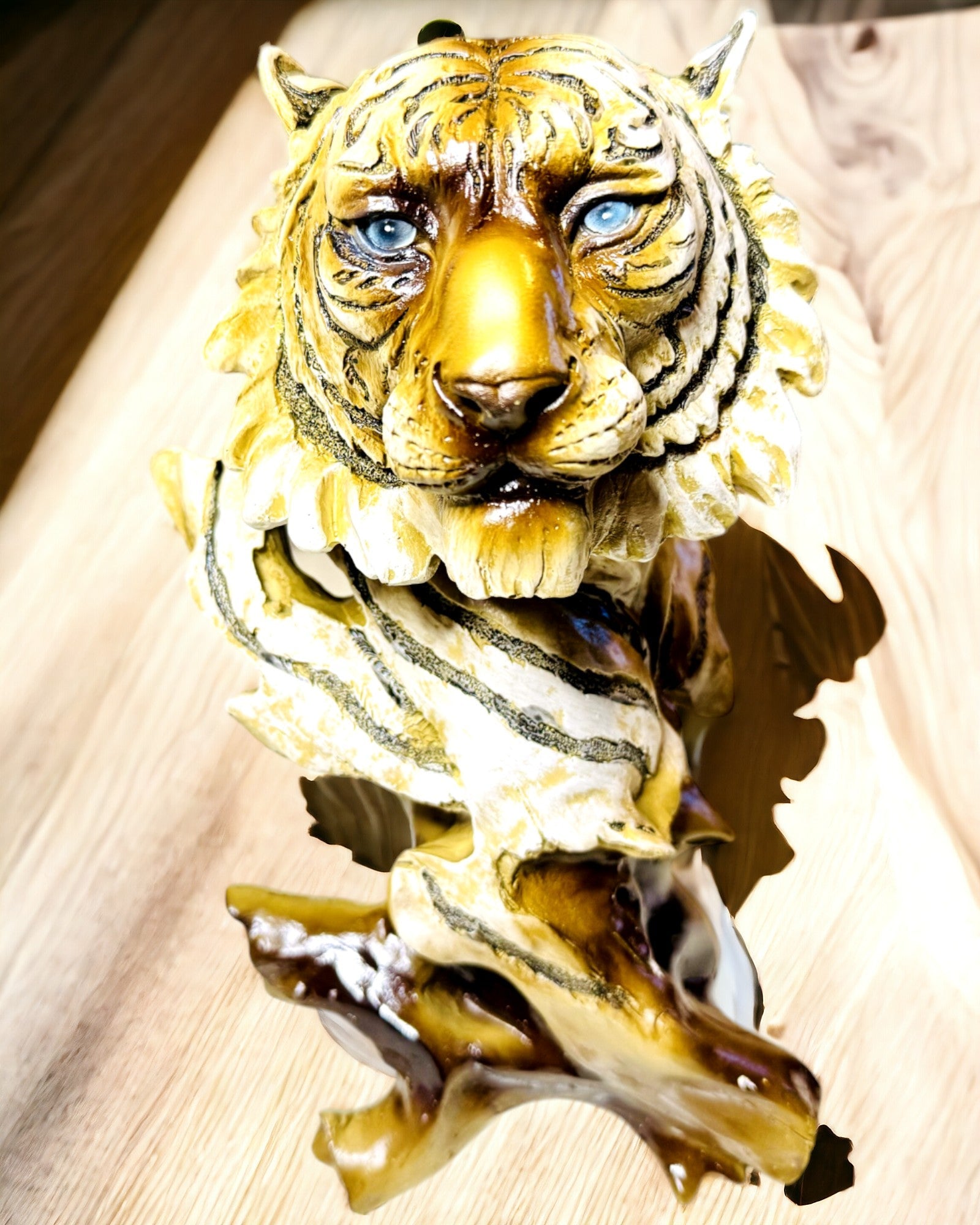 "Tiger King of the Jungle" Statuette with Engraving Option, 29 cm Tall Figurine, Gift Decoration