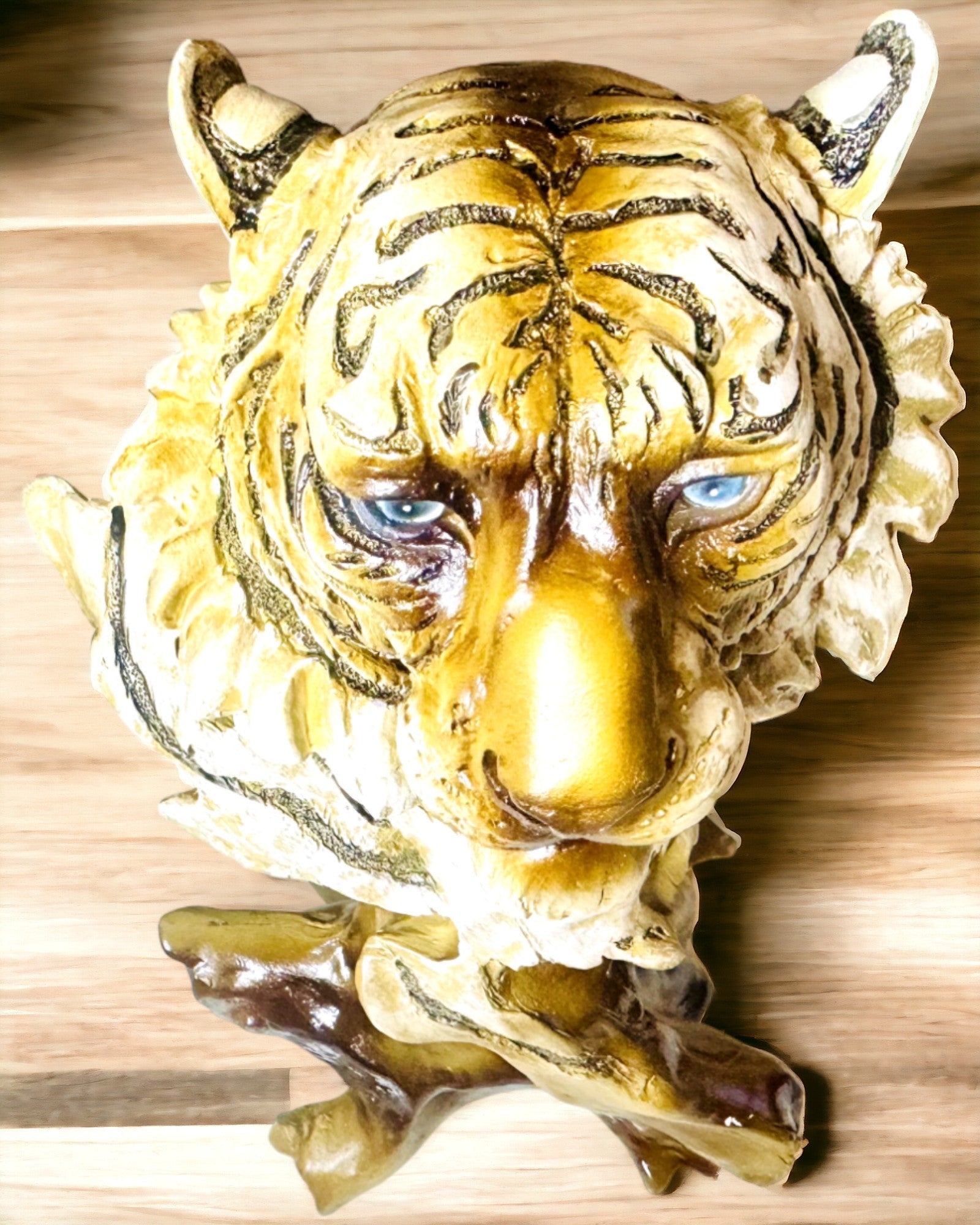 "Tiger King of the Jungle" Statuette with Engraving Option, 29 cm Tall Figurine, Gift Decoration