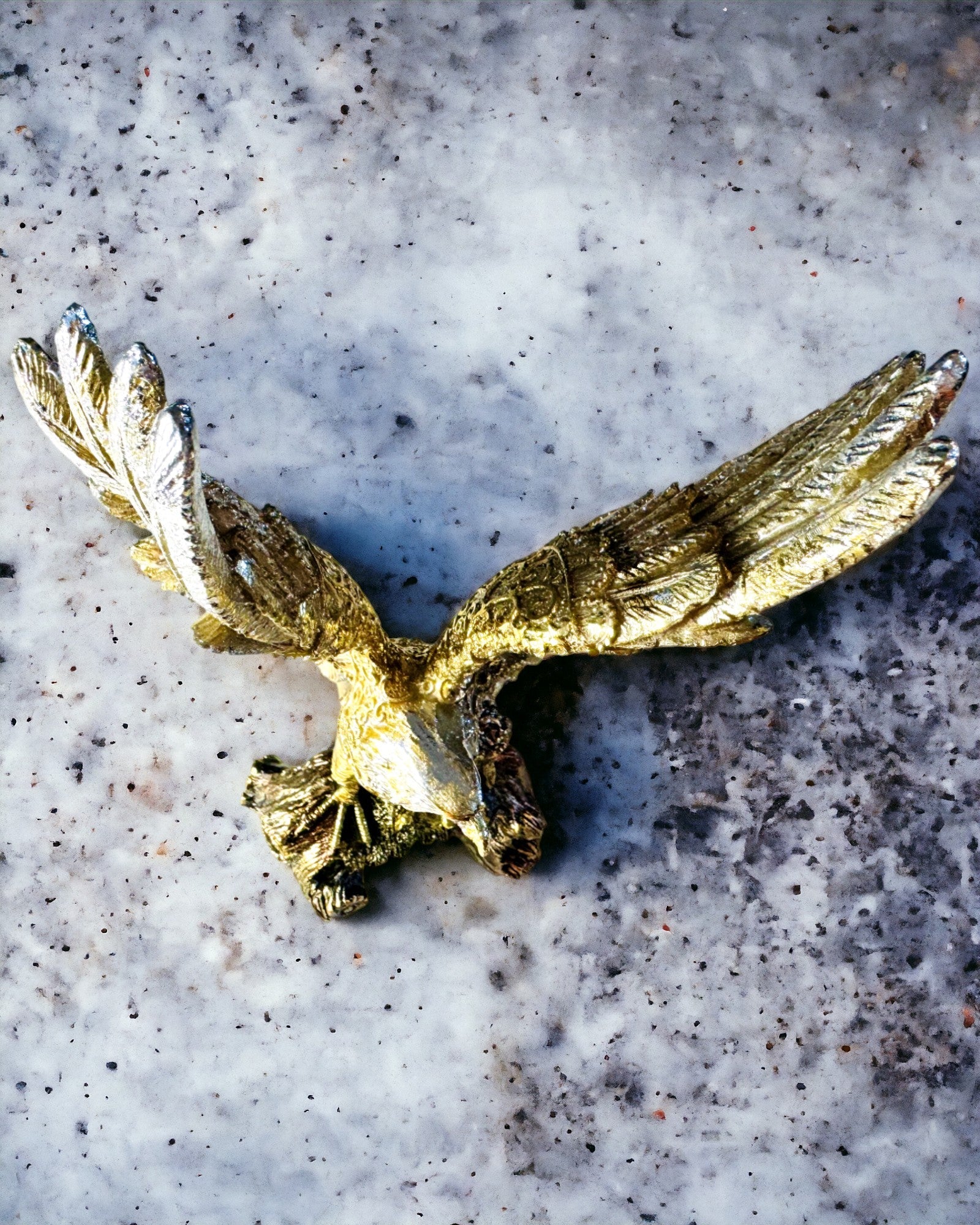 "Golden Eagle" Statuette with Personalization Option - Resin Decoration