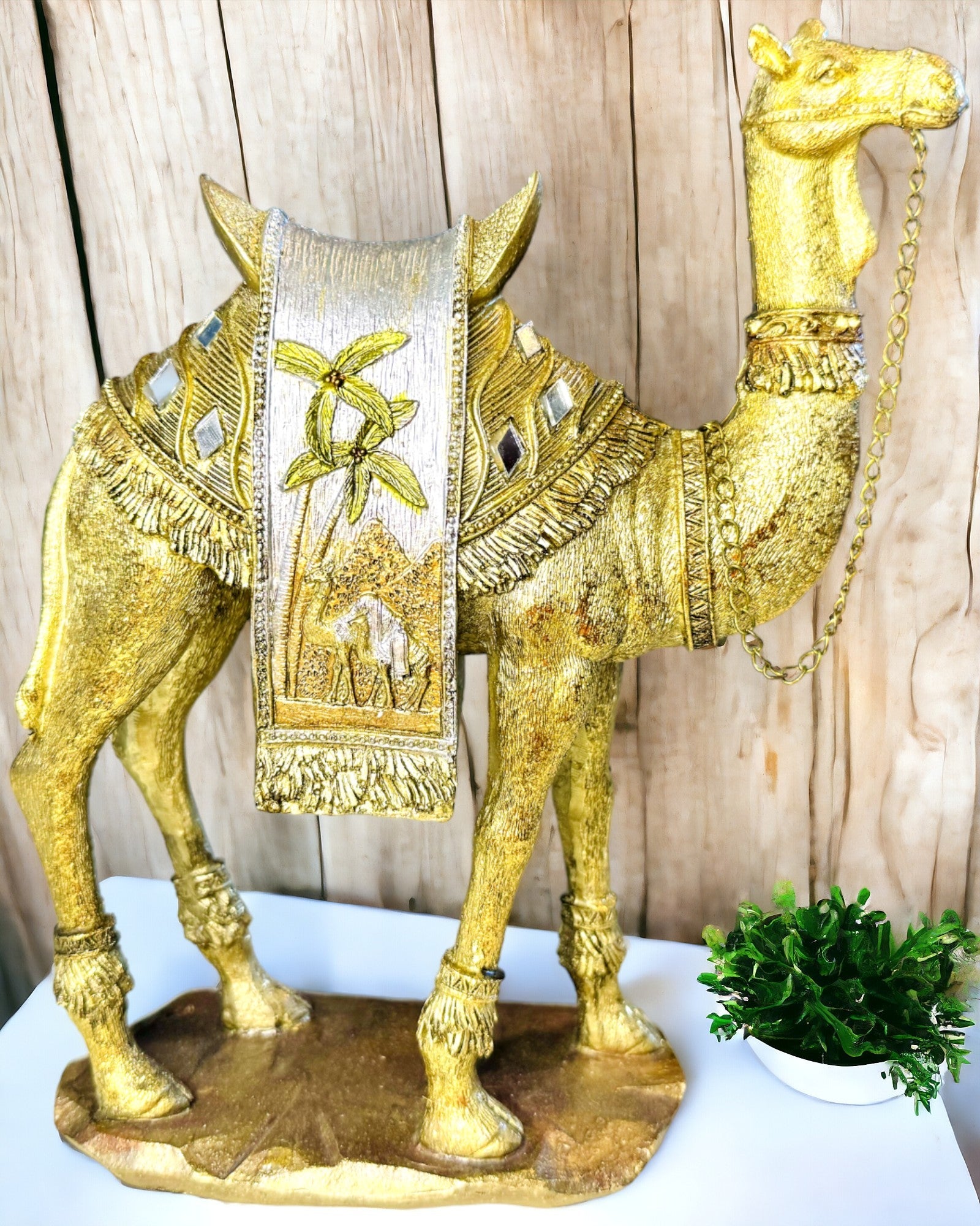 "Desert Wanderer" Statuette - Decorative Resin Camel with Engraving Option