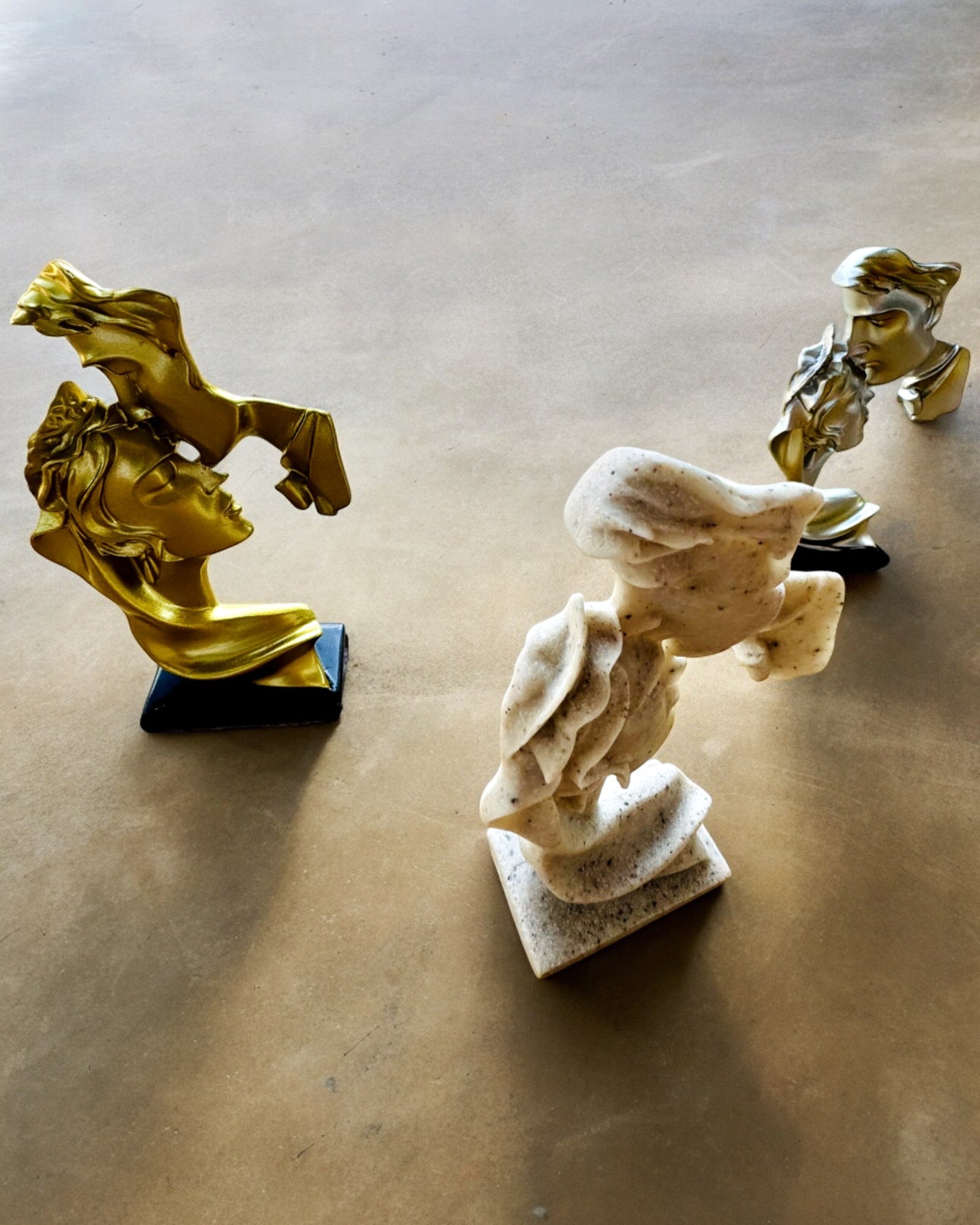 "Elegance in Stone" Figurine, white color - 13.5 cm height, Decorative with Engraving Option