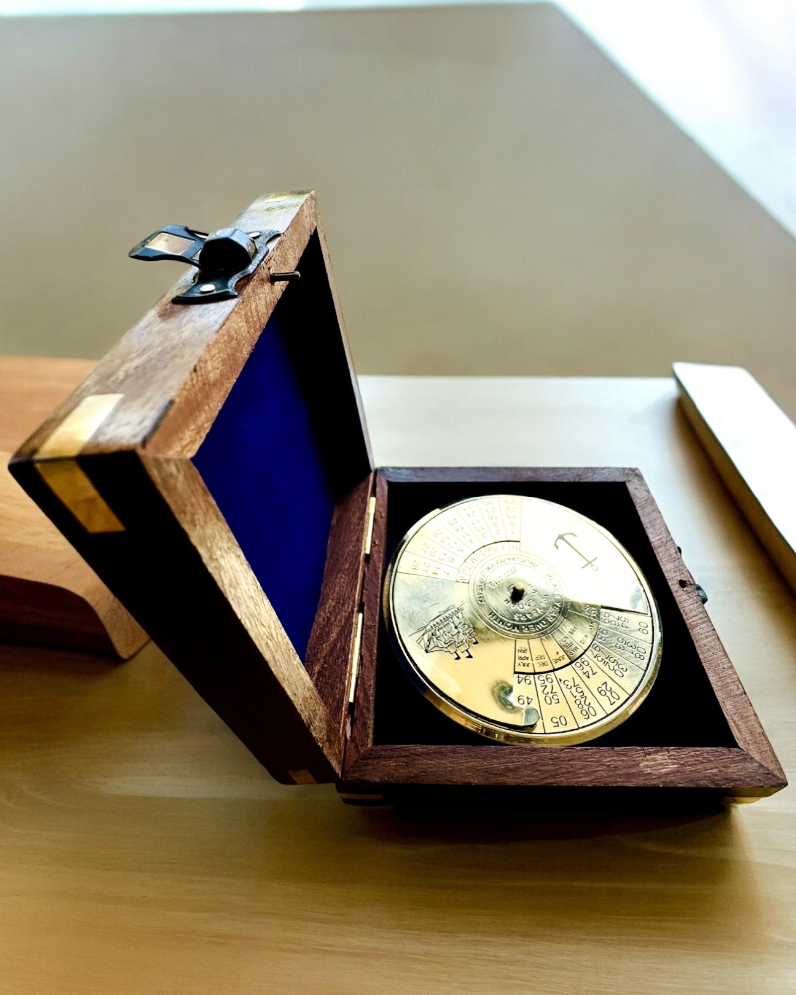 Wooden Box for Compass "Navigator" - personalization with engraving available