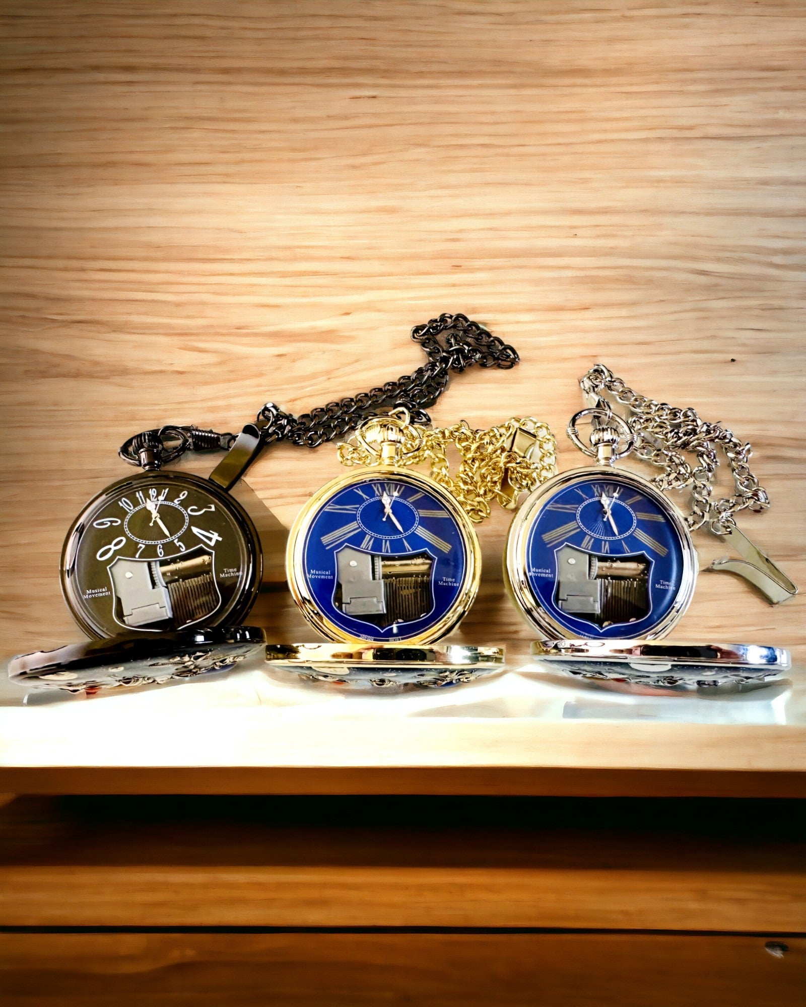 Pocket watch "Astrum Temporis" - Gold frame. Personalization with engraving available.