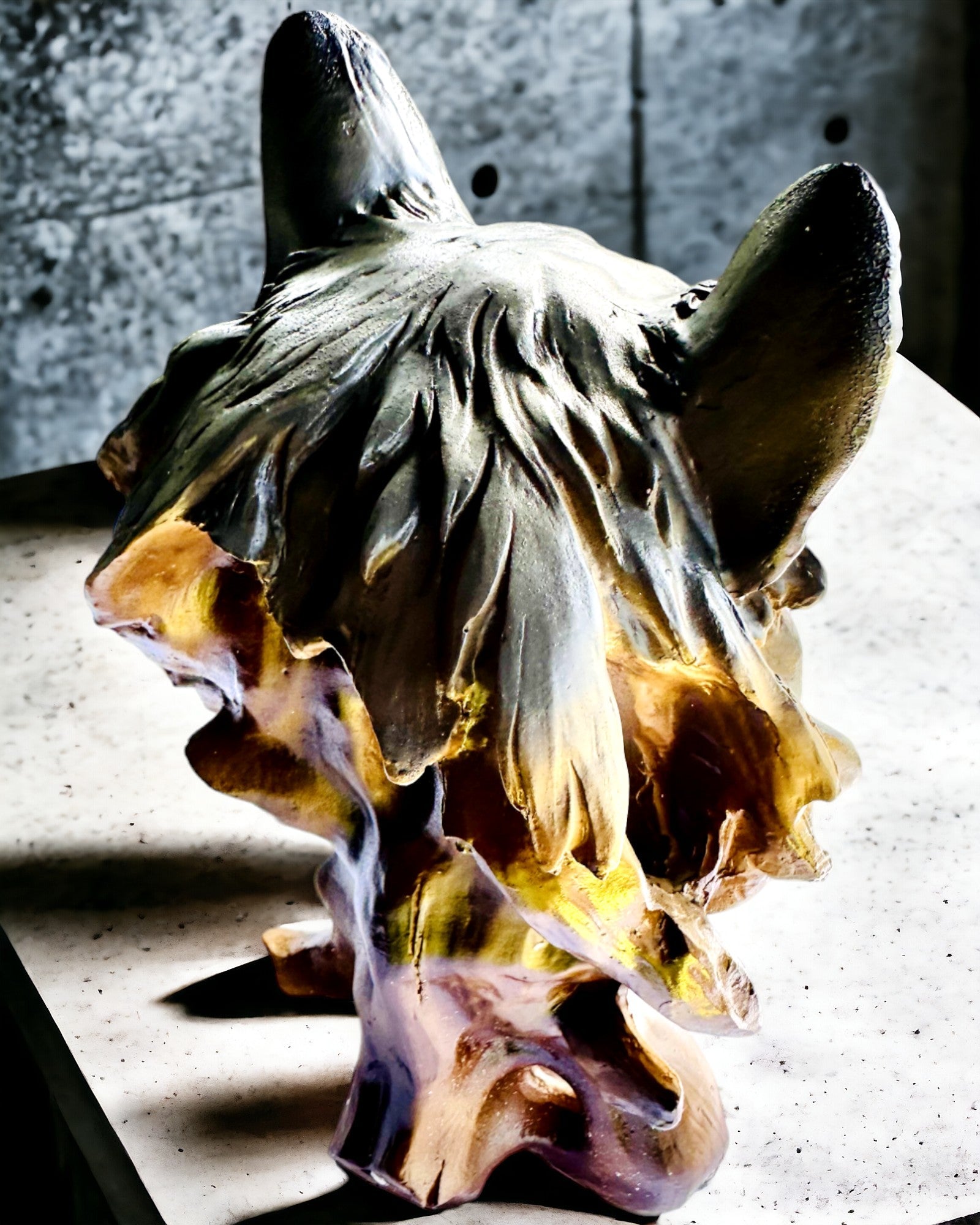 "Wolf Spirit" – Decorative Figurine with Personalization Option via Engraving, Ideal as a Gift