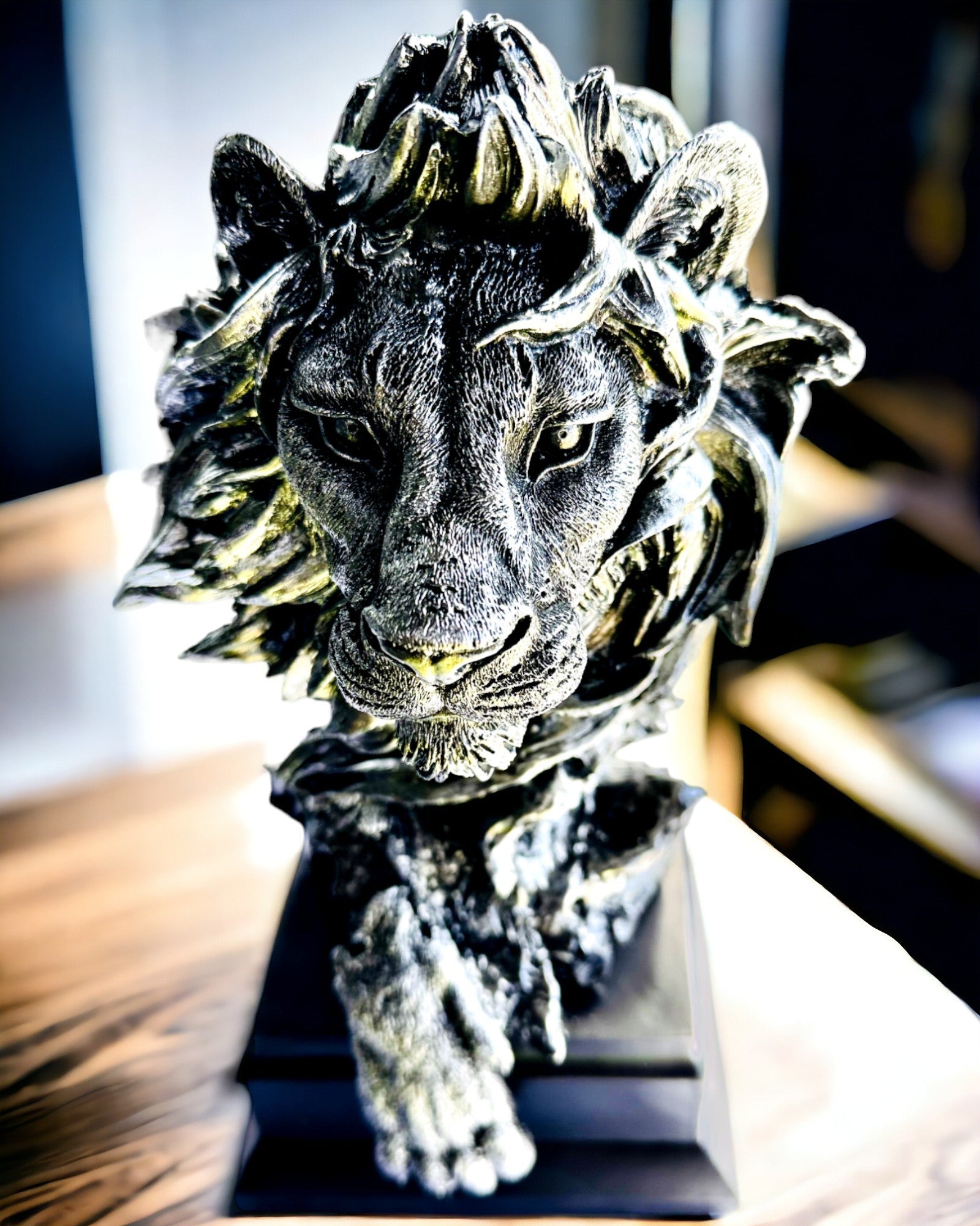 King of the Jungle Lion - Majestic Lion Statuette - silver color, personalization option for a gift