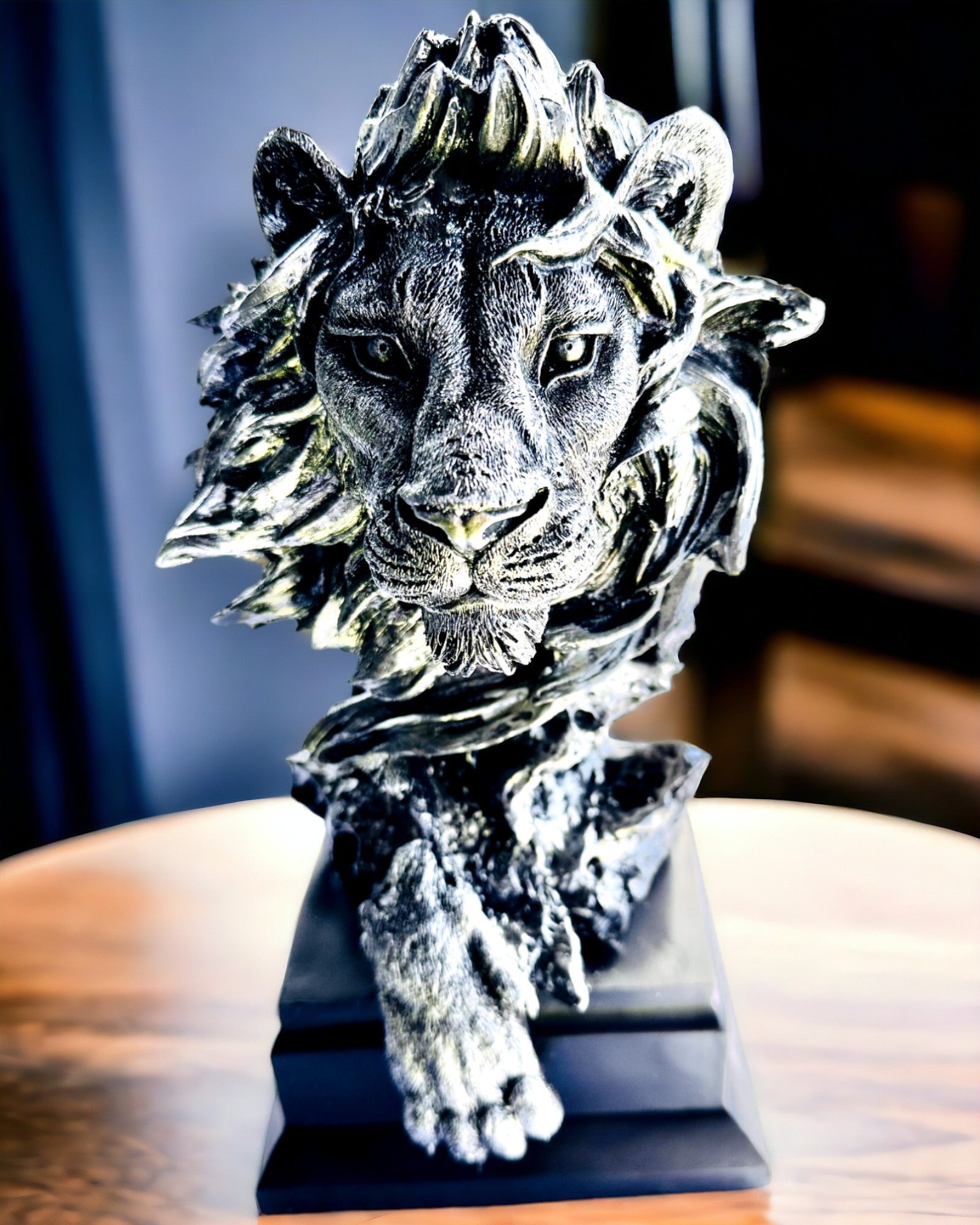 King of the Jungle Lion - Majestic Lion Statuette - silver color, personalization option for a gift
