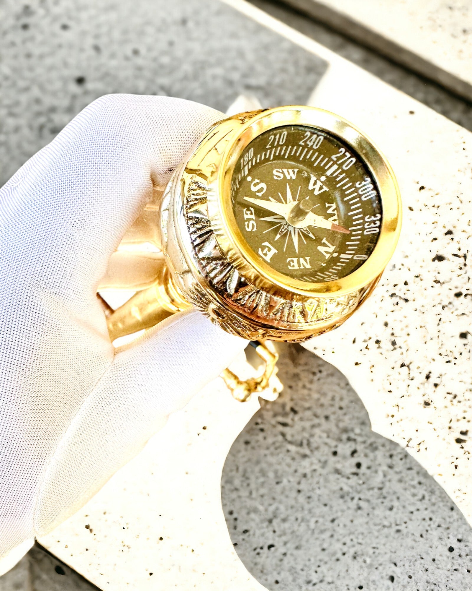 Kompasso Brown - Walking Cane - Hand-Carved Wooden - Exclusive Edition with Engraving Option