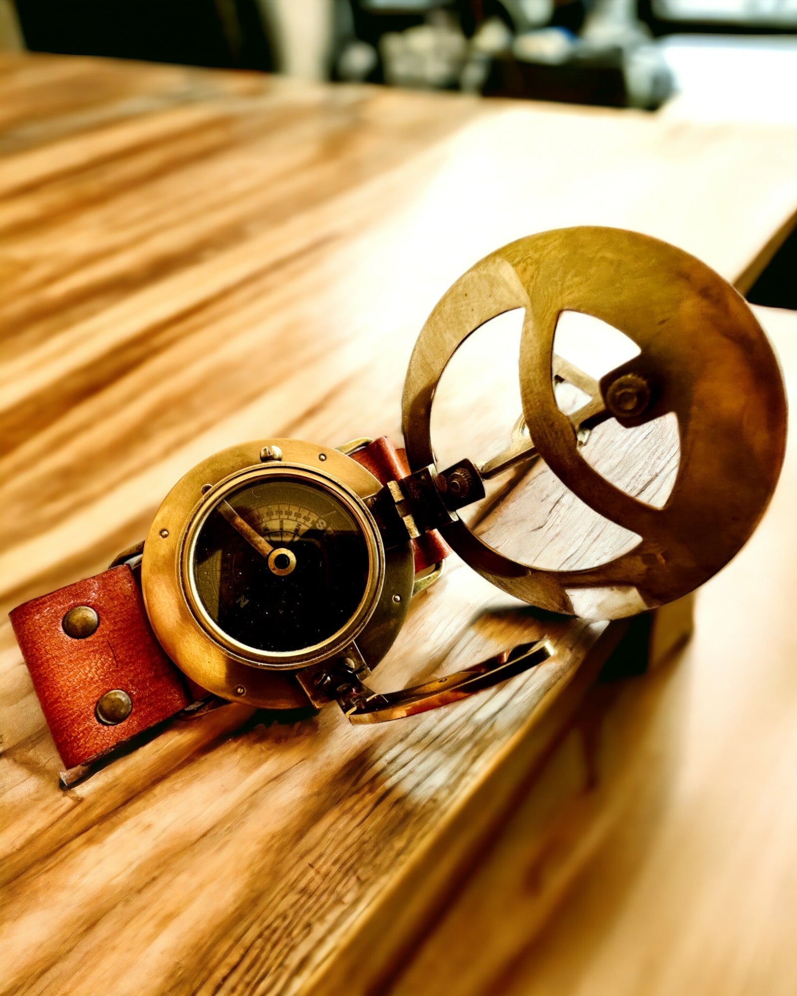 Sundial "Antique Compass", wristwatch with compass, customizable with engraving
