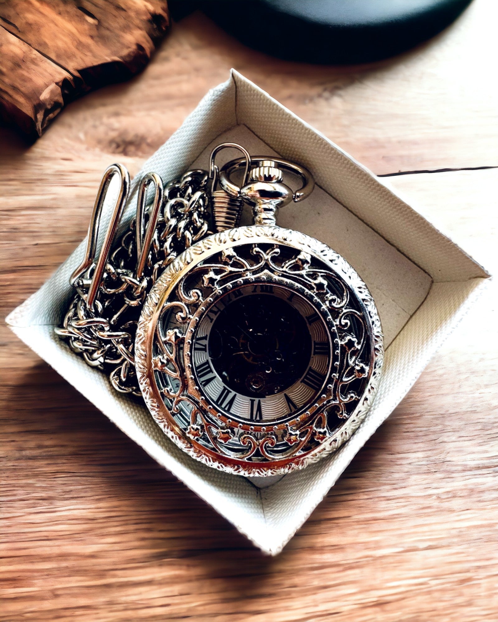 Silver pocket watch "Vintage Elegance" with personalization option by engraving