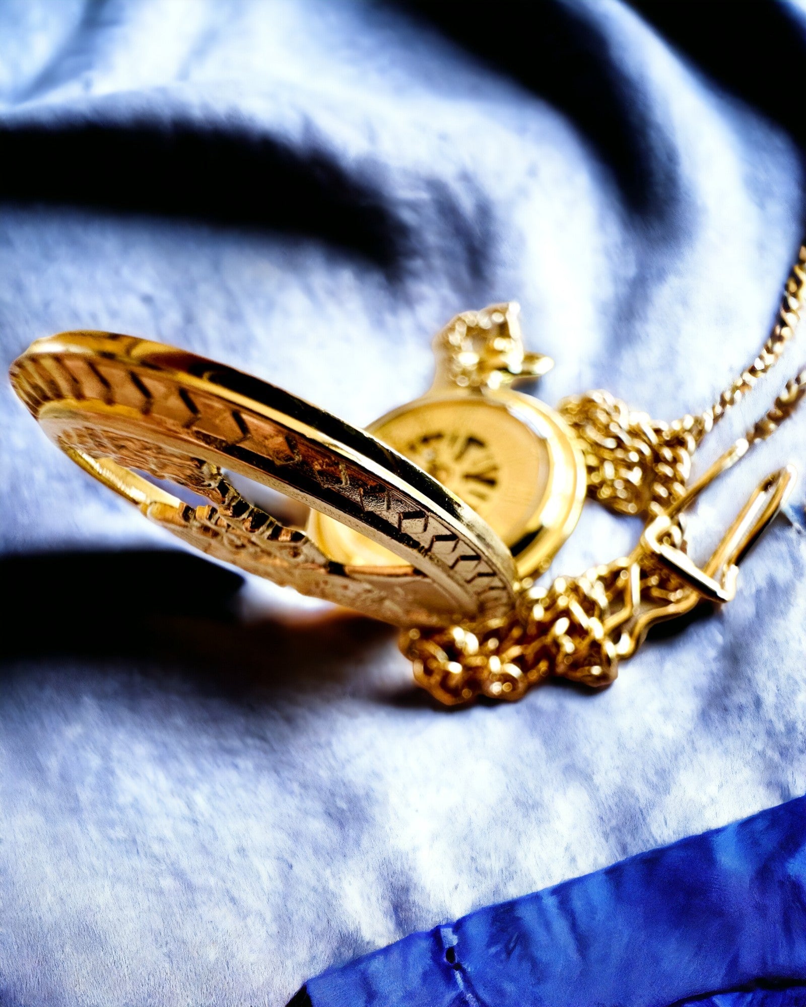 Pocket Watch "Imperial Train", customizable with engraving, gold color