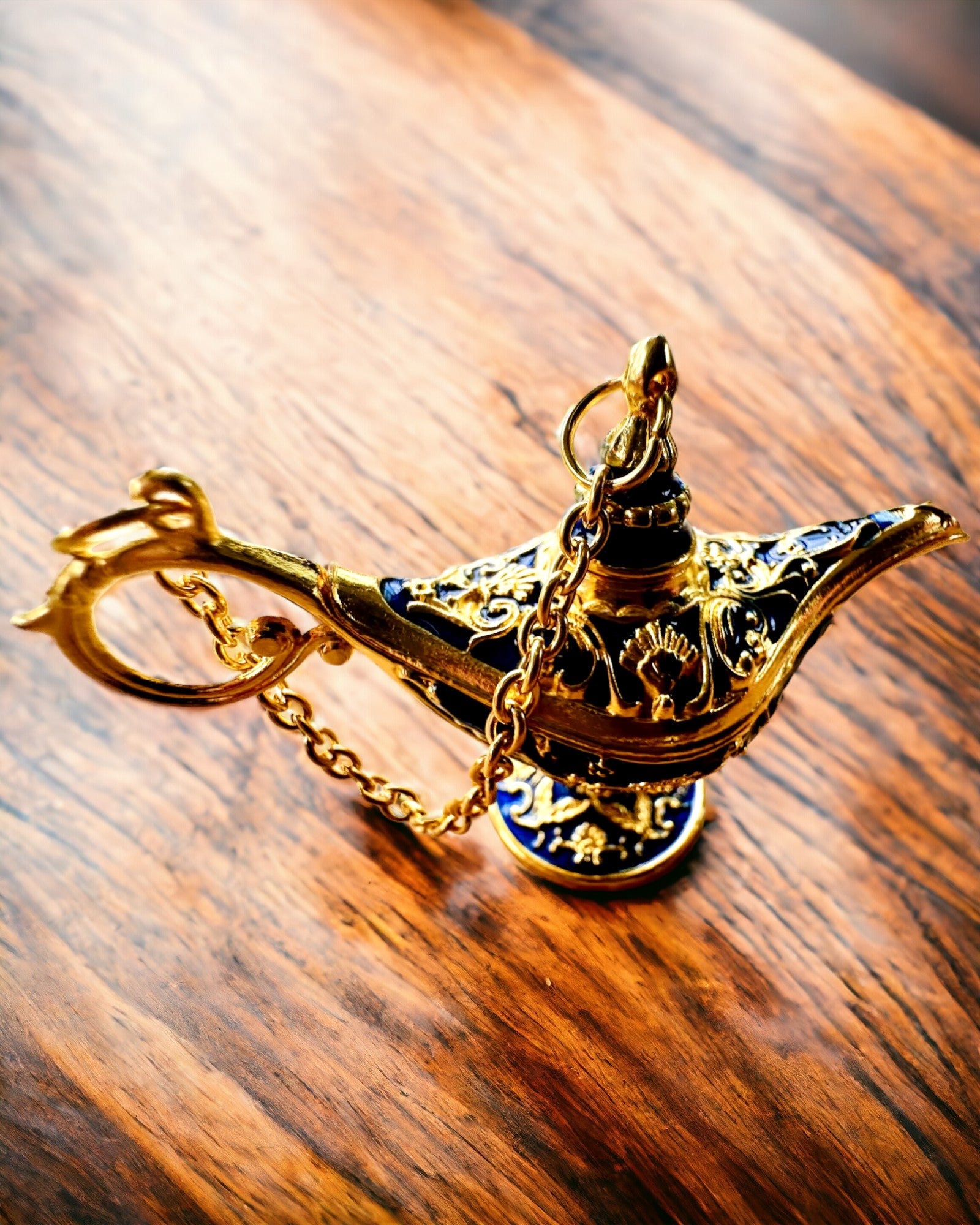 Small 4 cm Magic Aladdin Lamp, keychain, 6 color variants - Enchanted Memories, personalization with engraving