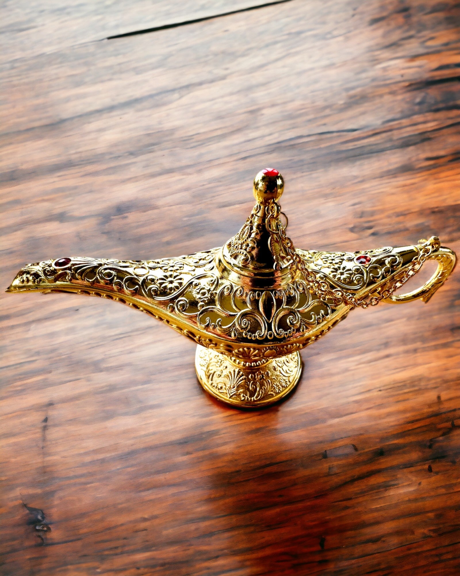 Magic Aladdin Lamp with Engraving Option - Classic Gold Variant, interwoven