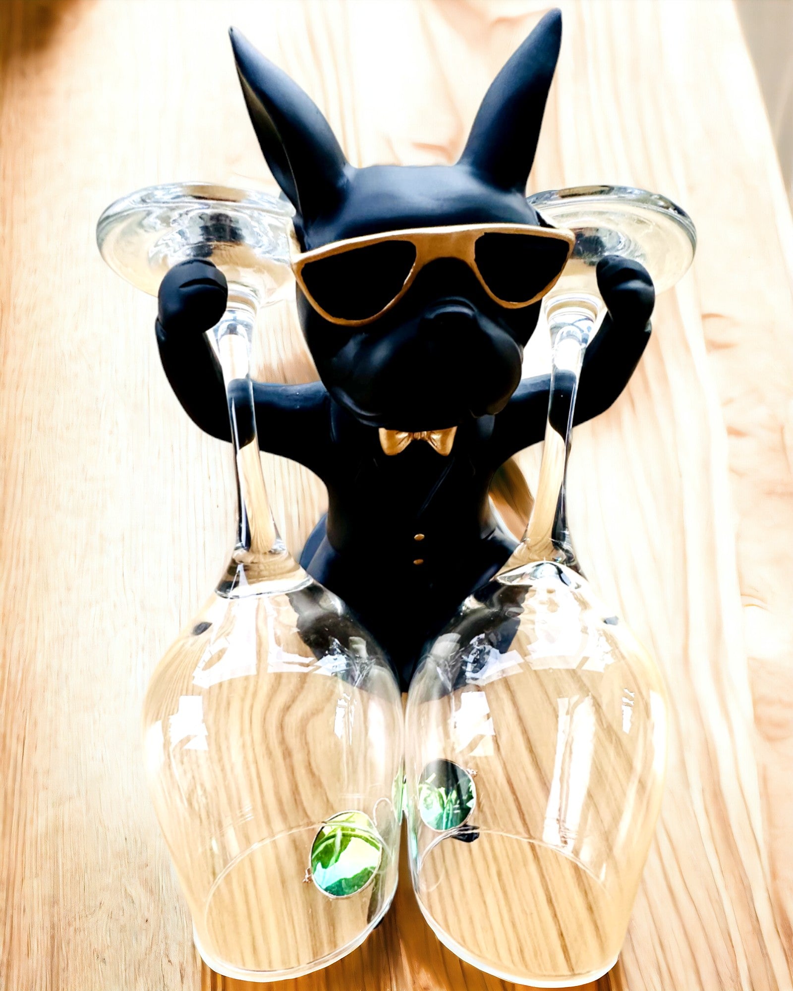 Figurka Bulldog Elegance - Exclusive glass holder, customizable with engraving