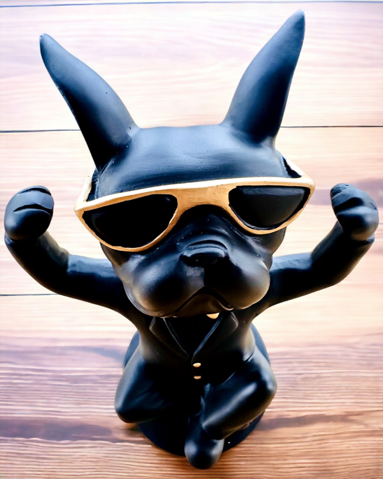 Figurka Bulldog Elegance - Exclusive glass holder, customizable with engraving