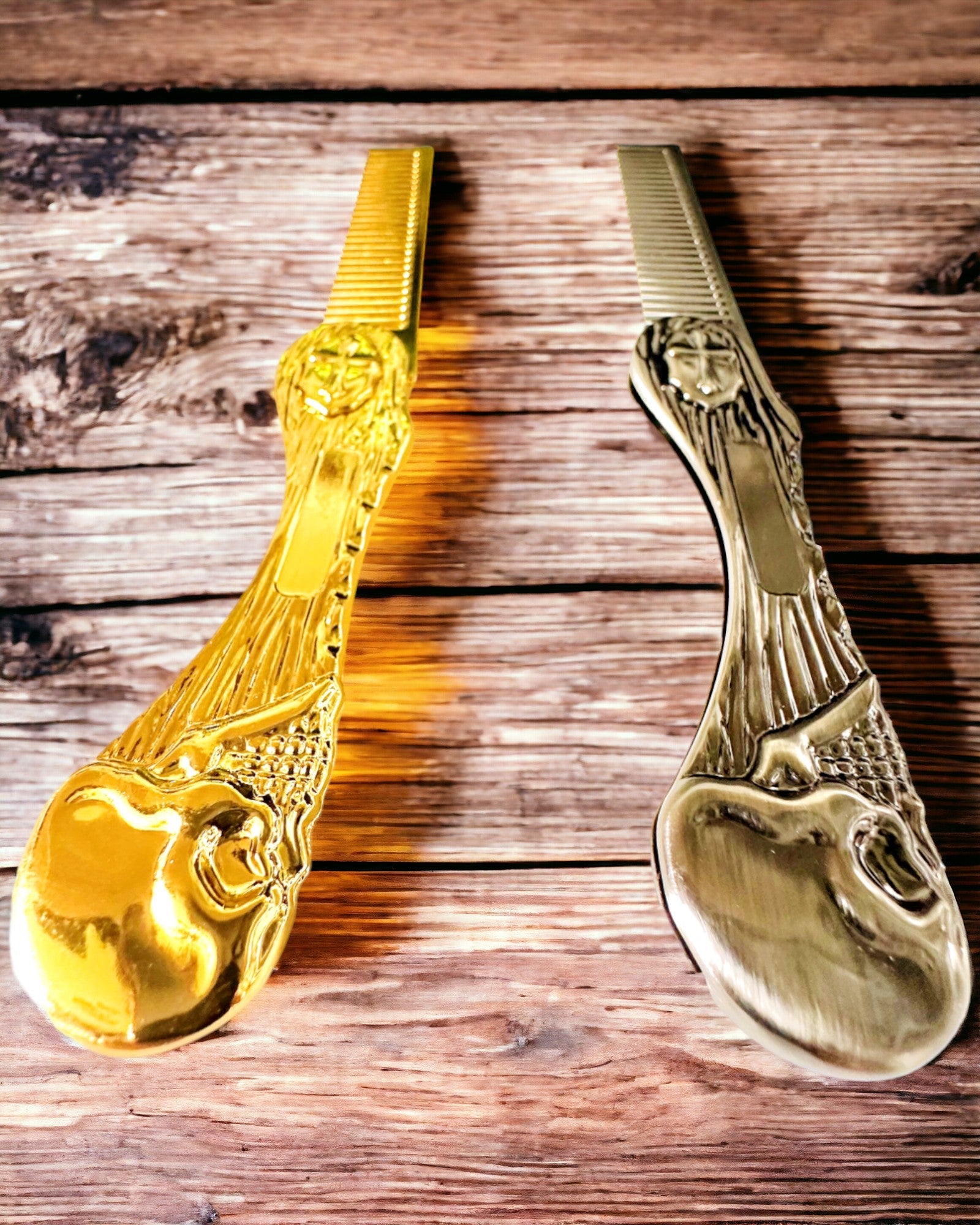 Mystic Skull Comb - premium comb, customizable with engraving