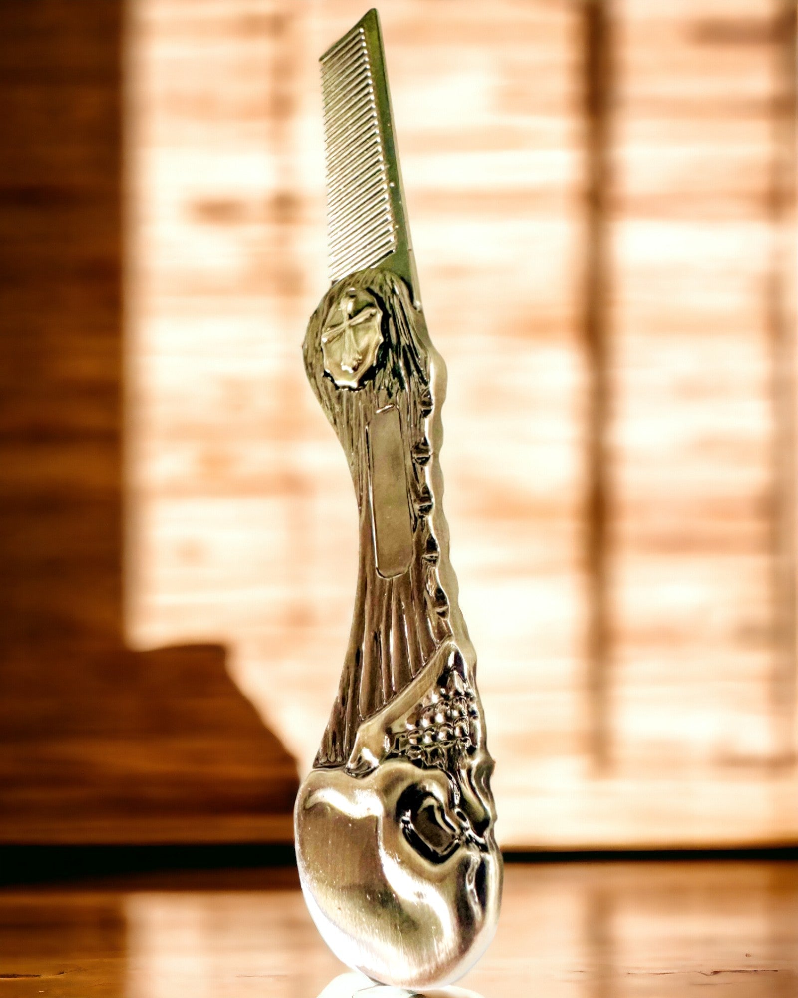 Mystic Skull Comb - premium comb, customizable with engraving