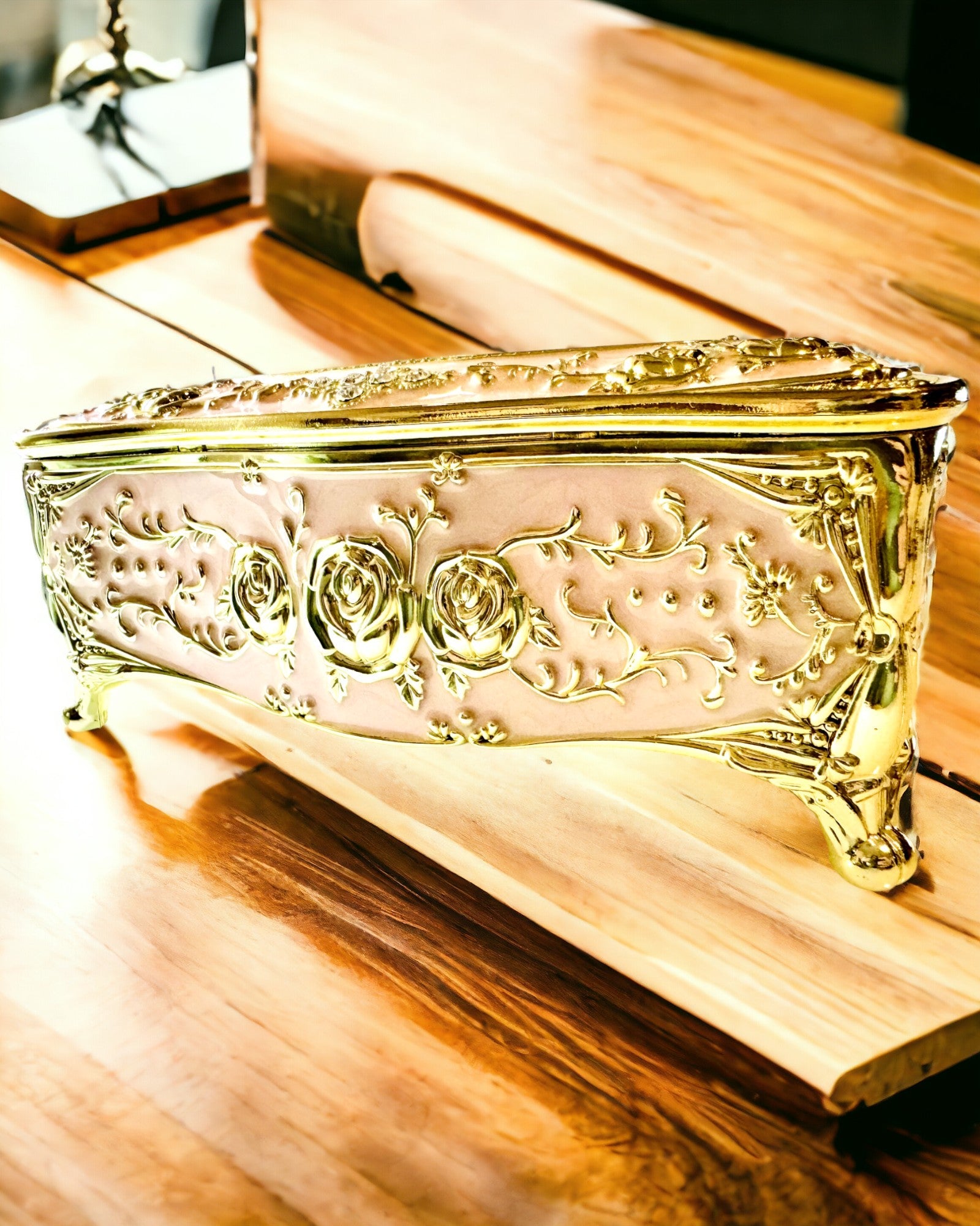 Elegant Pink Tissue Box with Embossed Roses – A Luxurious Touch for the Living Room, Hotel, or Club