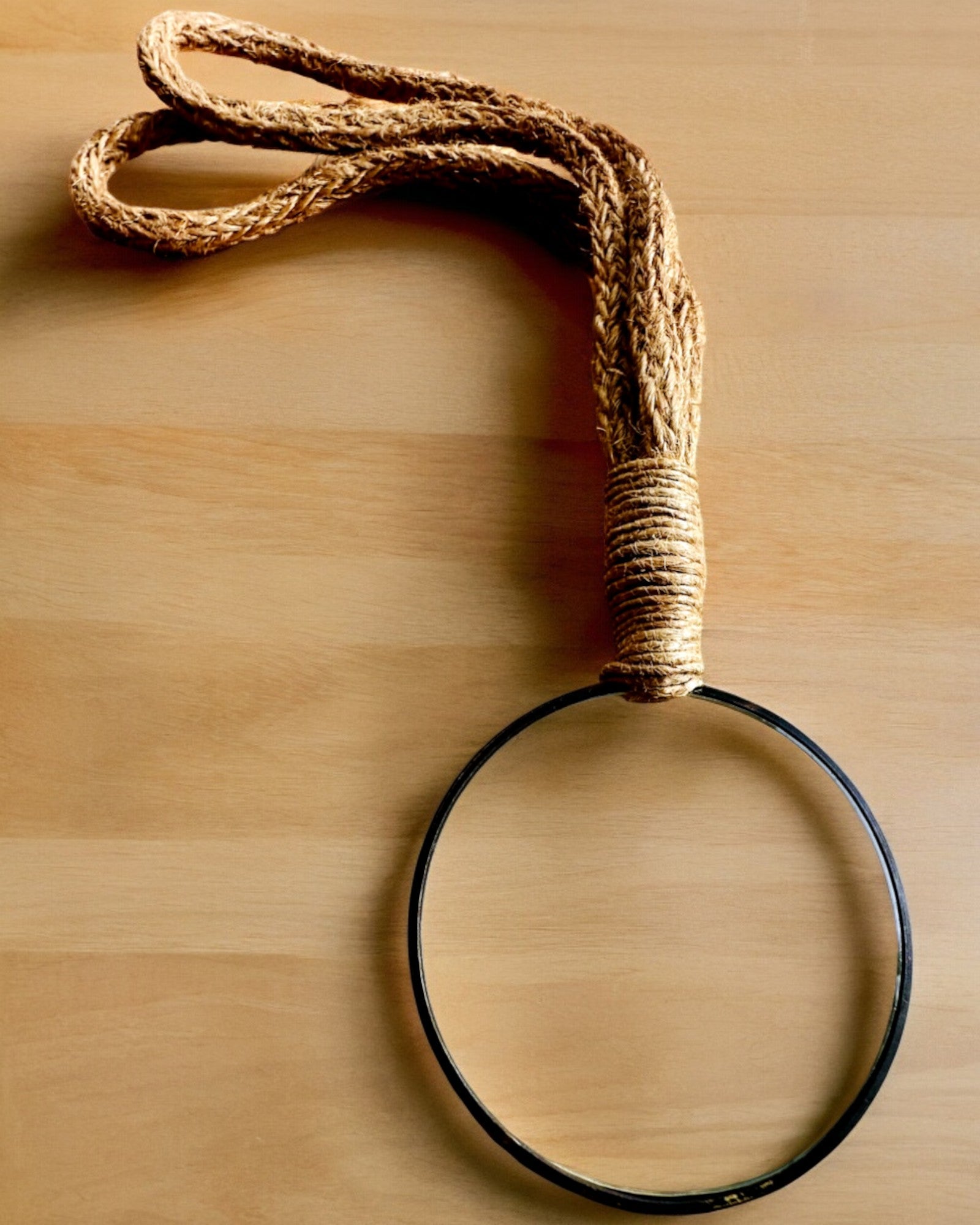 Handheld magnifying glass with artisan cord - "Indian Elegance"