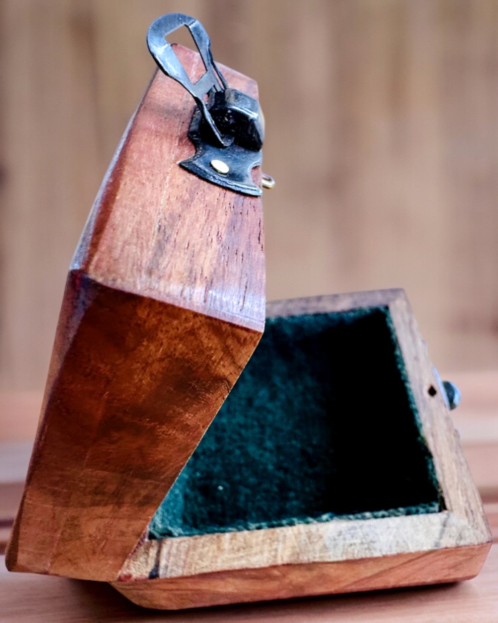 Wooden box for "Maritime" compact compass - personalization with engraving available