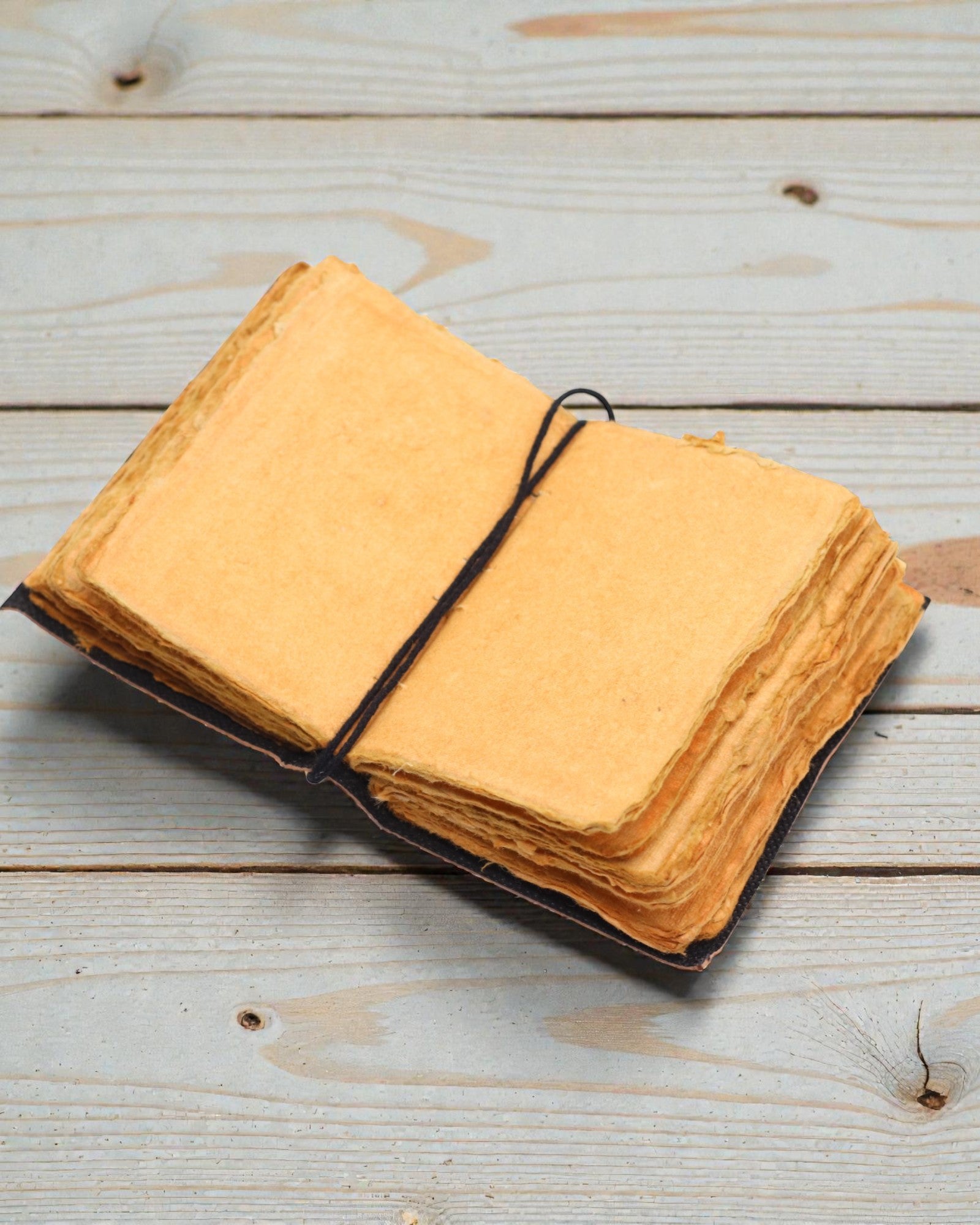 Narratio Anima – Leather Notebook The Stories I Tell Myself