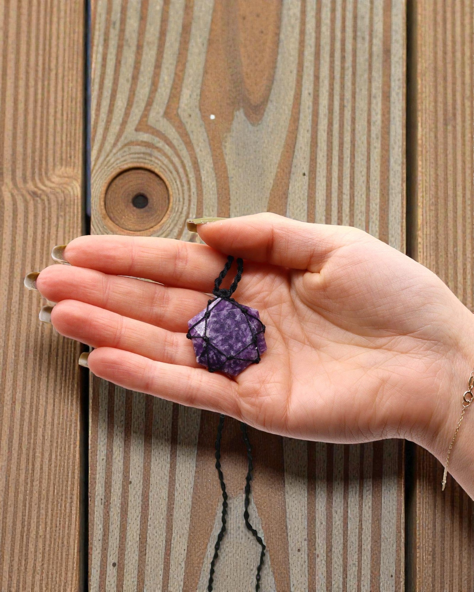 Hexagon of Soothing – Macramé Necklace with Lepidolite