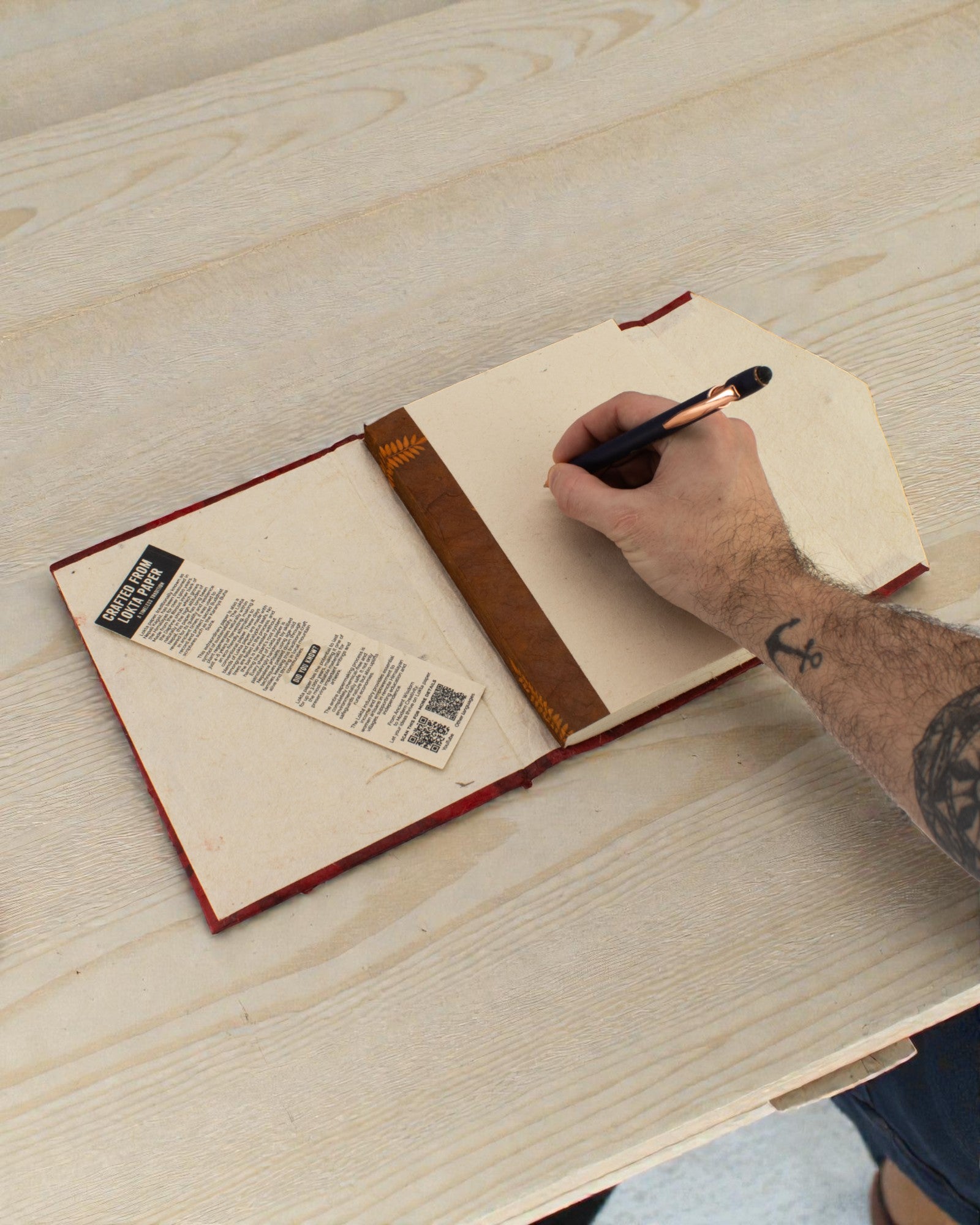 Artistic Løkta Notebook Ruby Bloom – Bold Flowers (45 sheets, 21 x 15 cm)